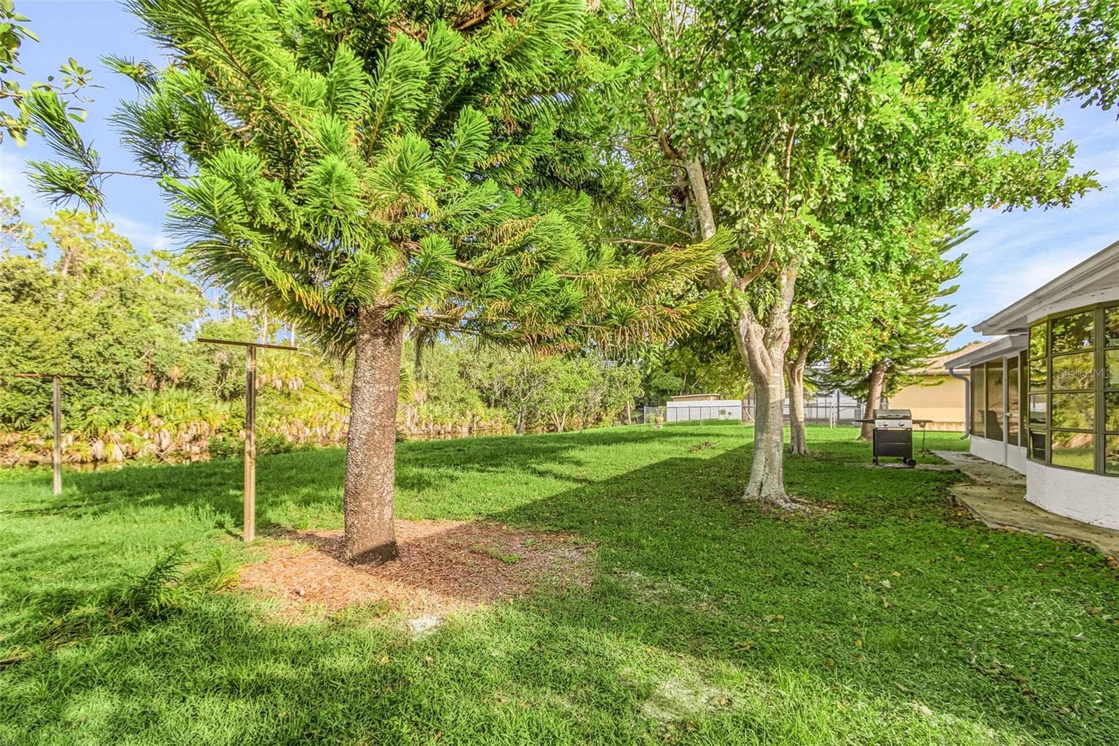 Yard - 1128 INVERNESS ST, PORT CHARLOTTE