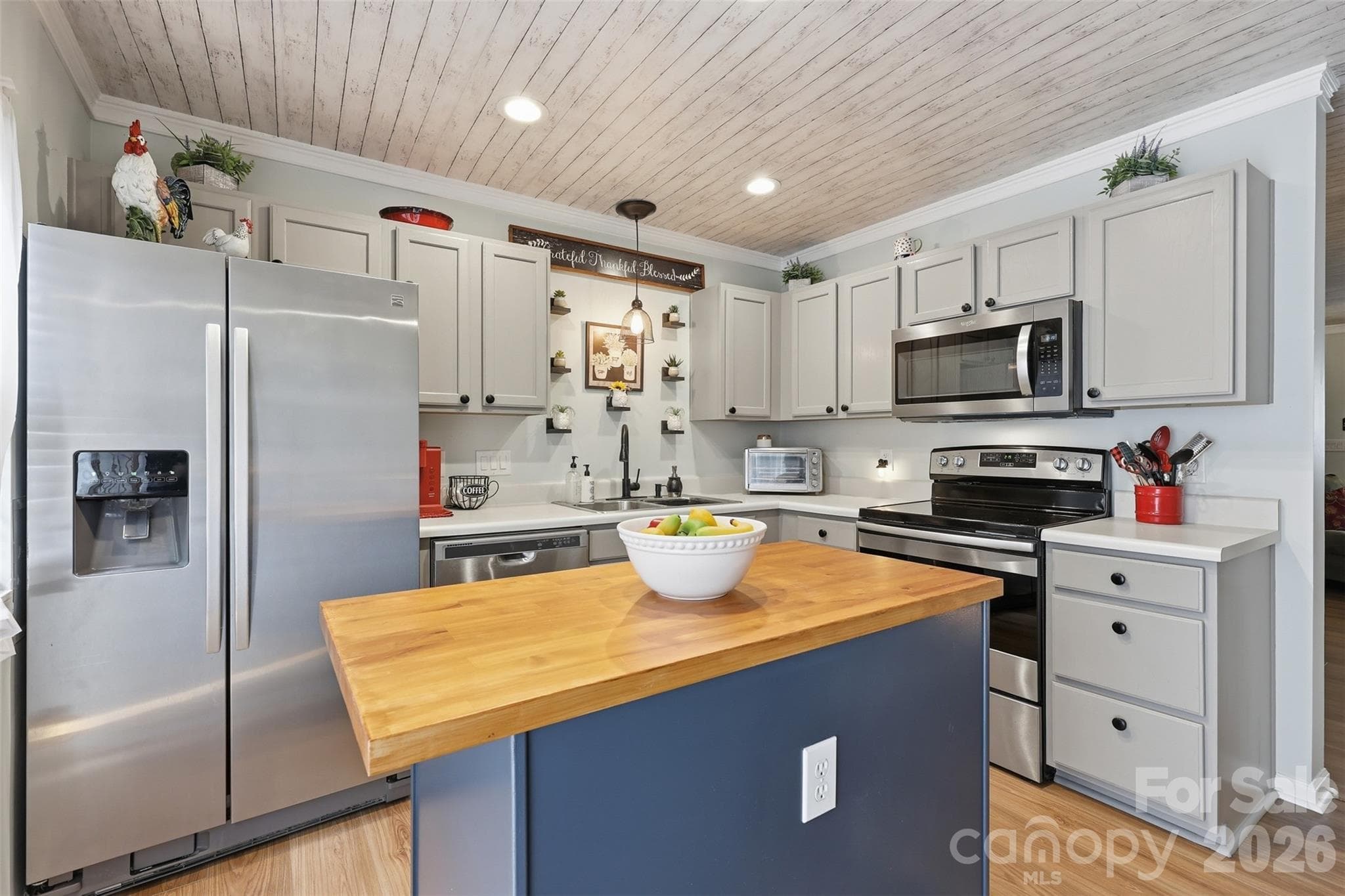 Townhouse at 311 Wilkes Place Drive, Fort Mill, photo 5 of 14