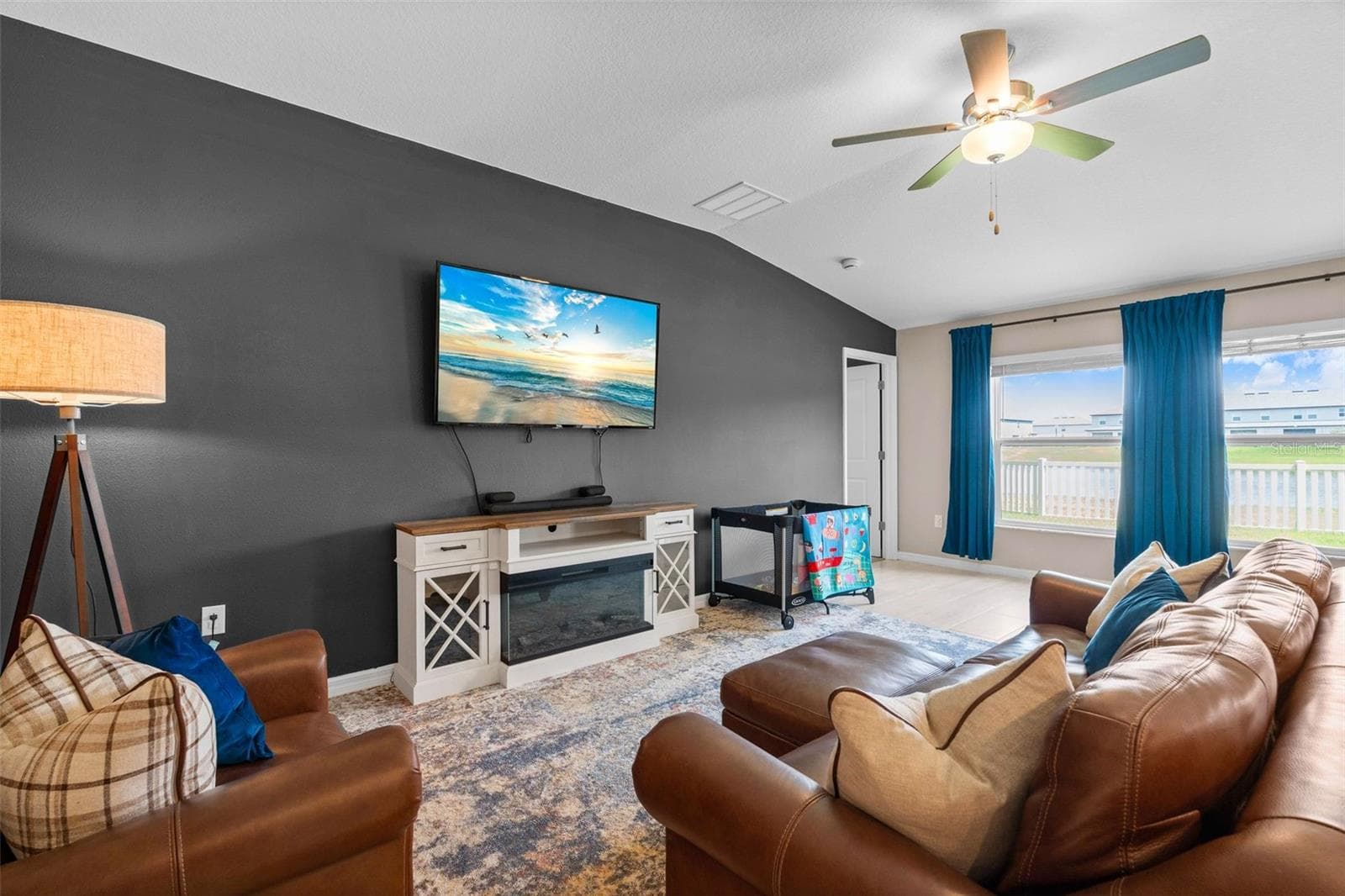 Single Family Residence at 13608 SUNSET SAPPHIRE CT, PARRISH, photo 12 of 46