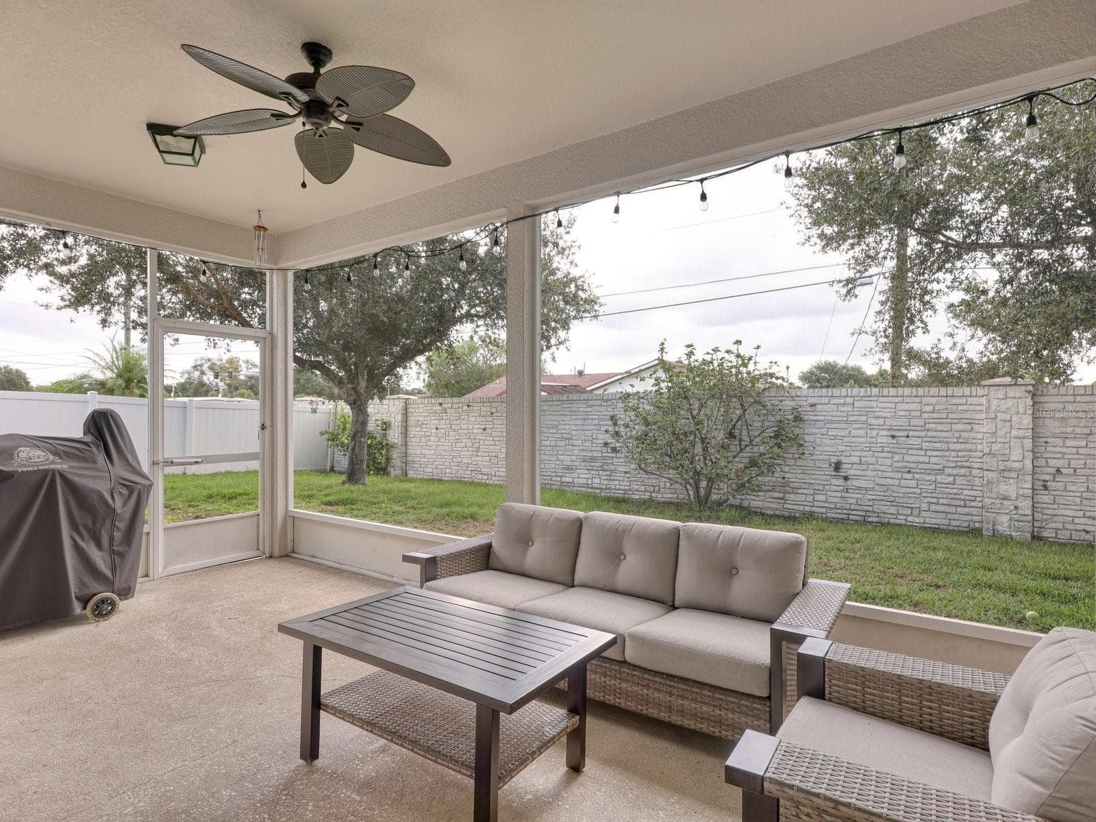 Single Family Residence at 6307 4TH ST E, BRADENTON, photo 4 of 26