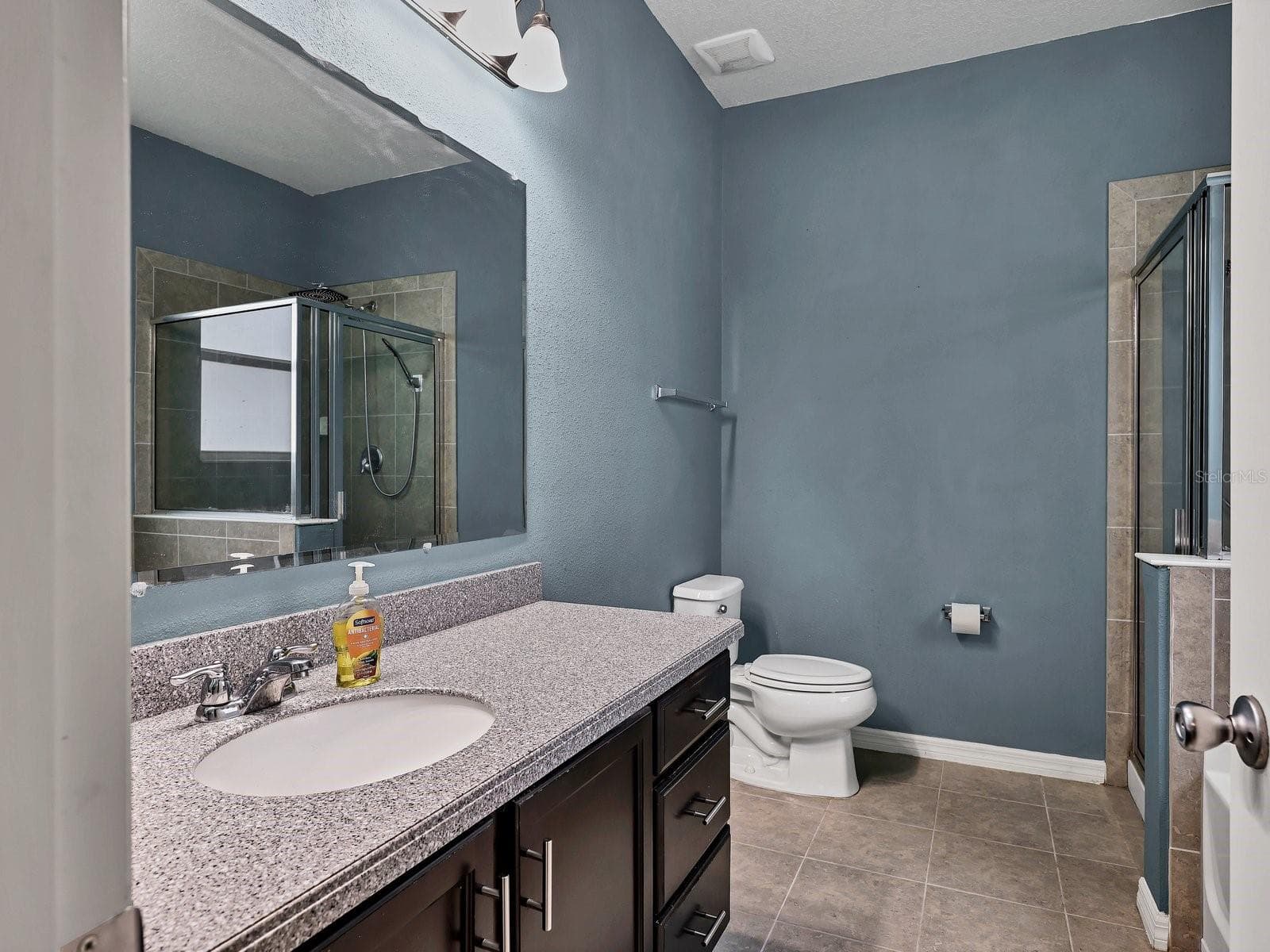 Primary bath - 6307 4TH ST E, BRADENTON
