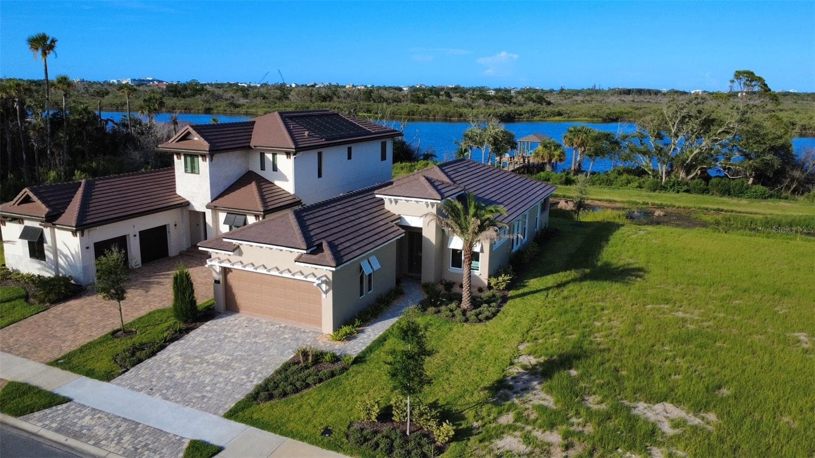 4 CORONADO RD