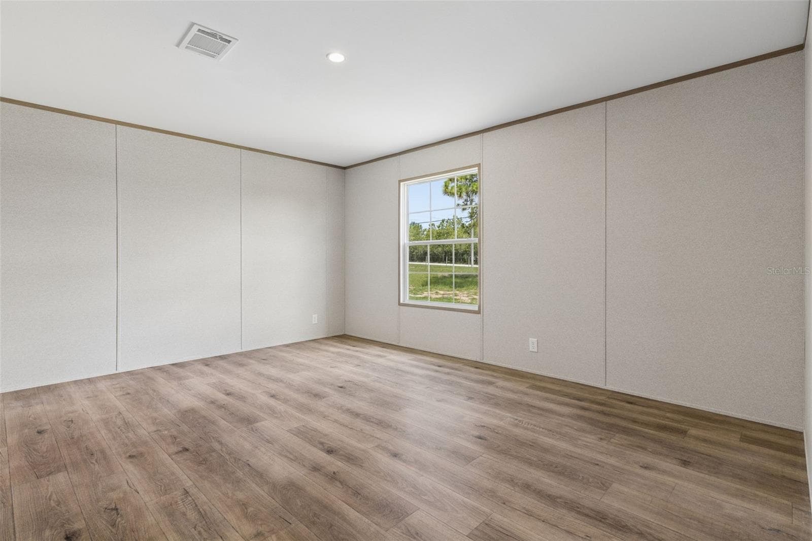Manufactured Home at 13320 SUN RD, BROOKSVILLE, photo 24 of 36