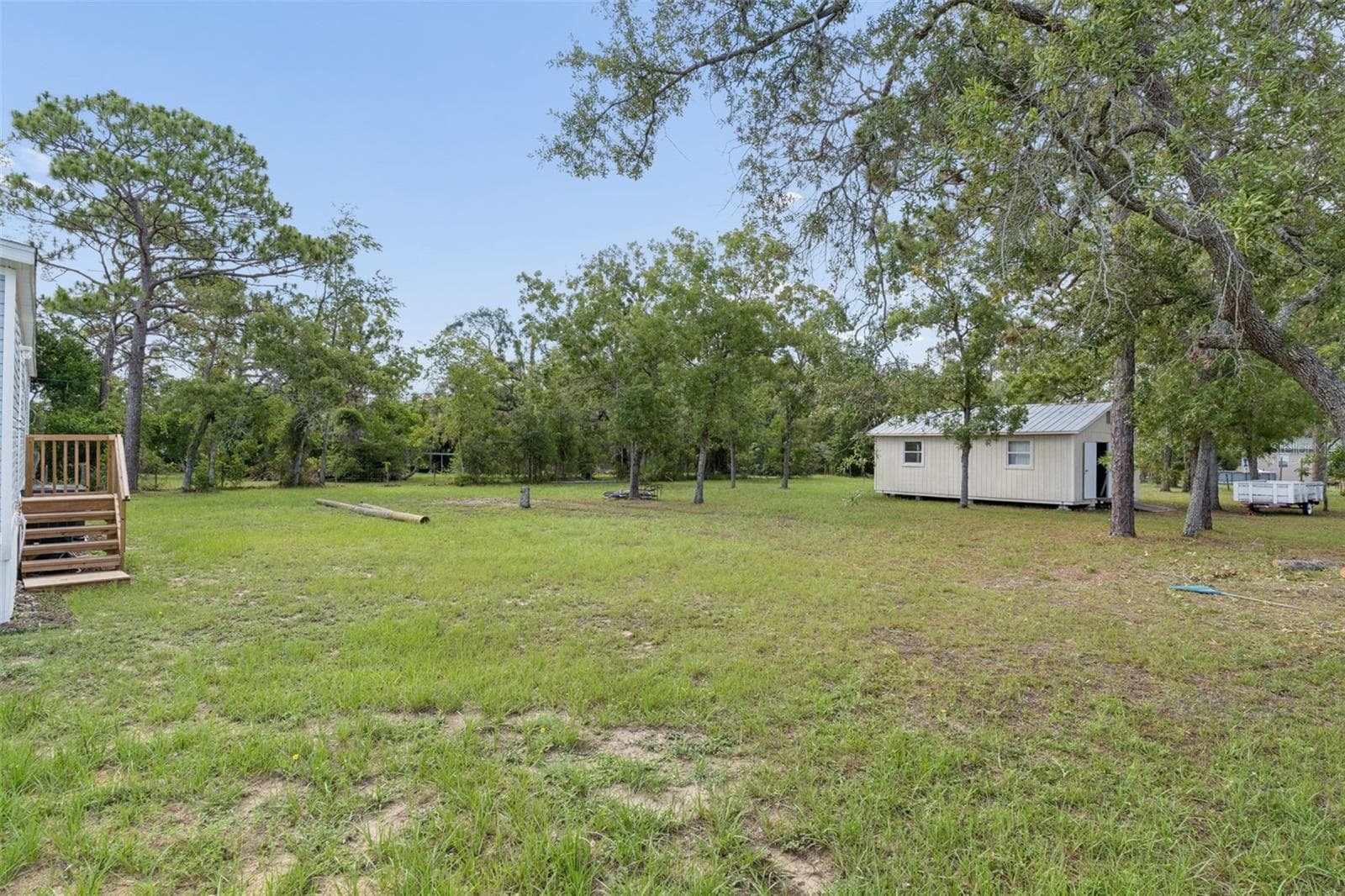 Manufactured Home at 13320 SUN RD, BROOKSVILLE, photo 32 of 36