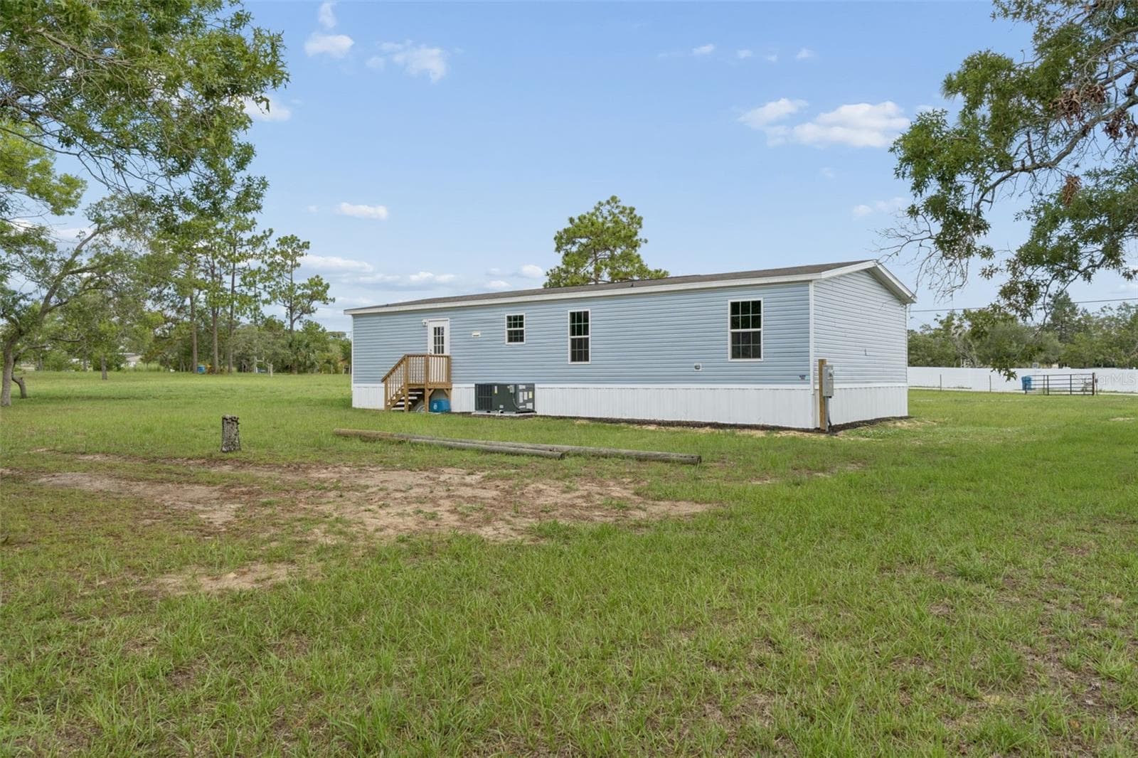 Manufactured Home at 13320 SUN RD, BROOKSVILLE, photo 35 of 36