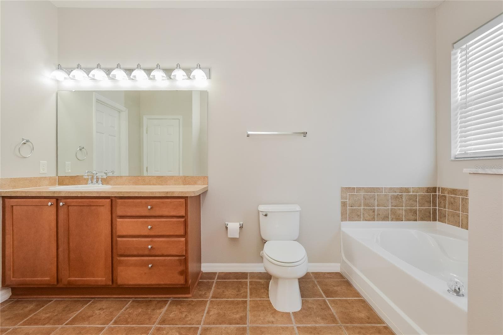 Single Family Residence at 5061 GANDROSS LN, MOUNT DORA, photo 10 of 15