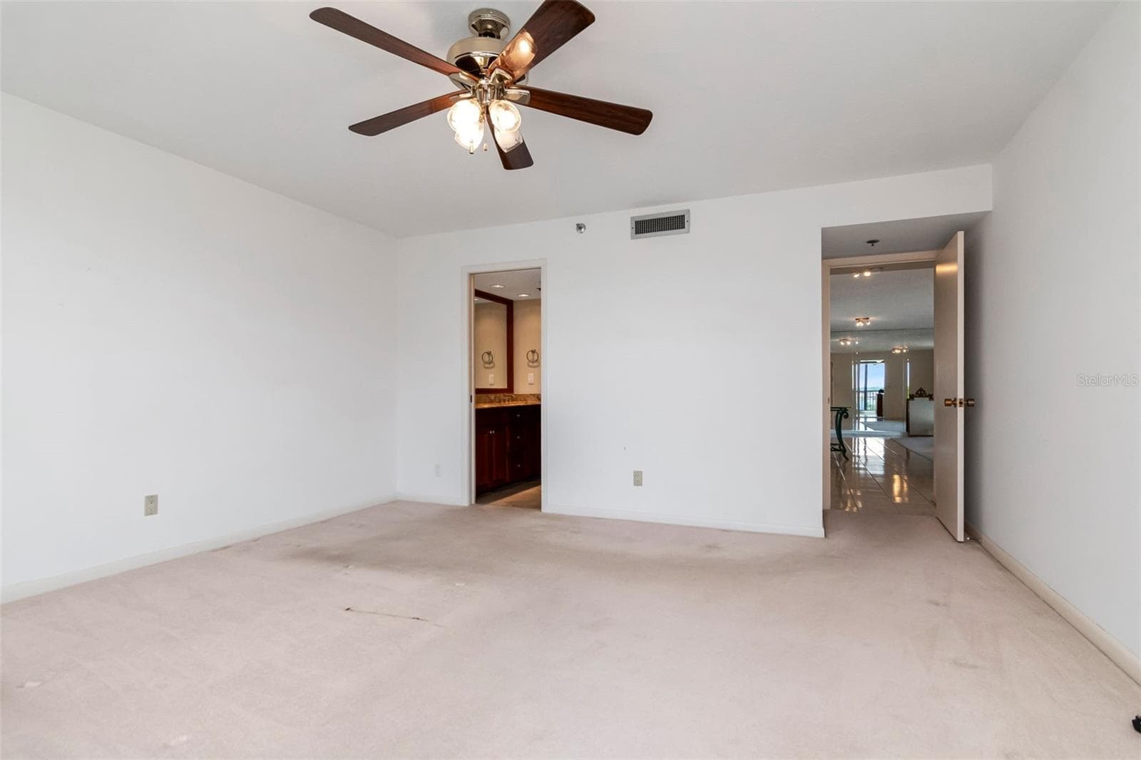 Condominium at 1660 GULF BLVD #407, CLEARWATER BEACH, photo 19 of 47