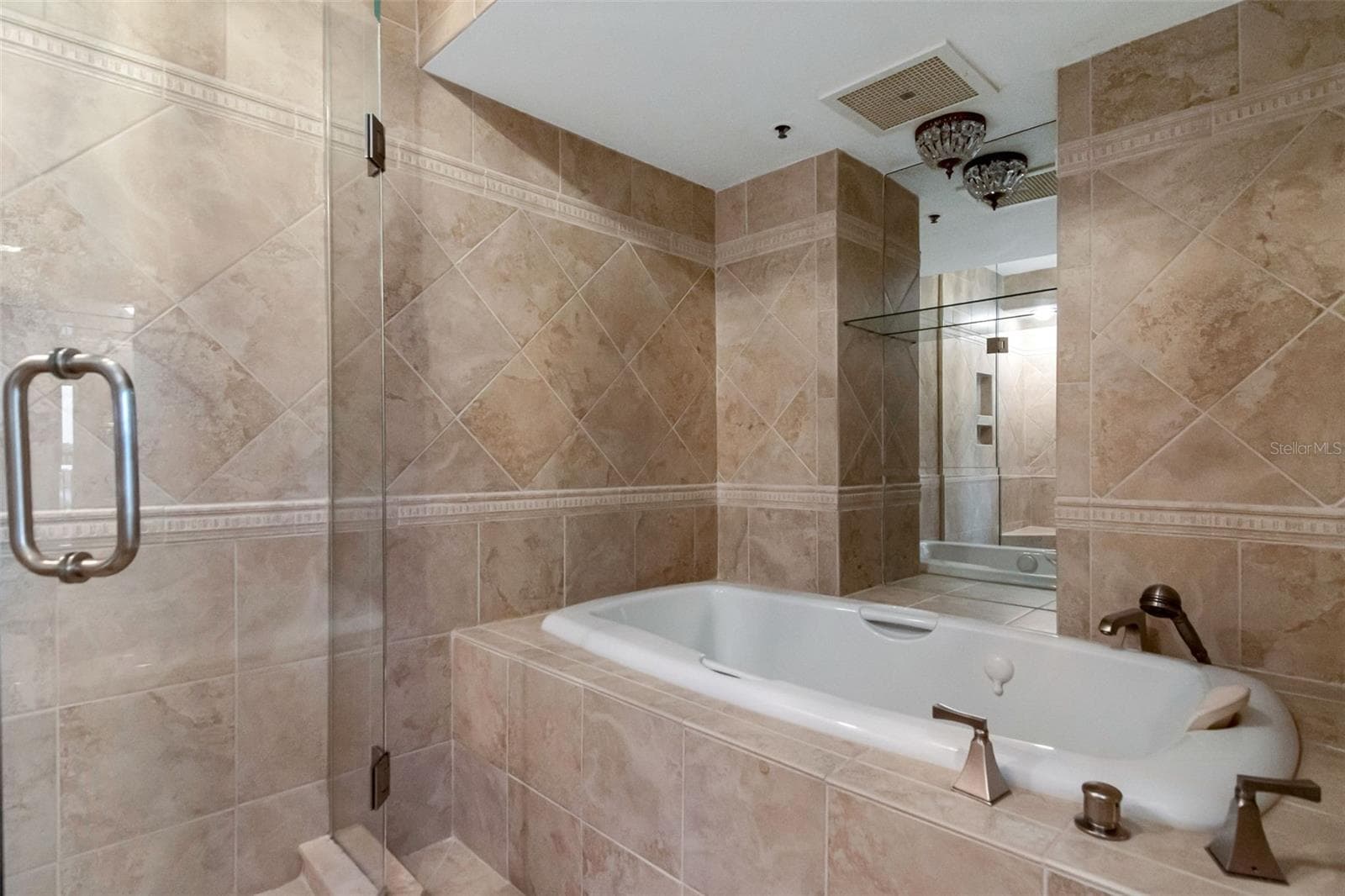 Condominium at 1660 GULF BLVD #407, CLEARWATER BEACH, photo 22 of 47