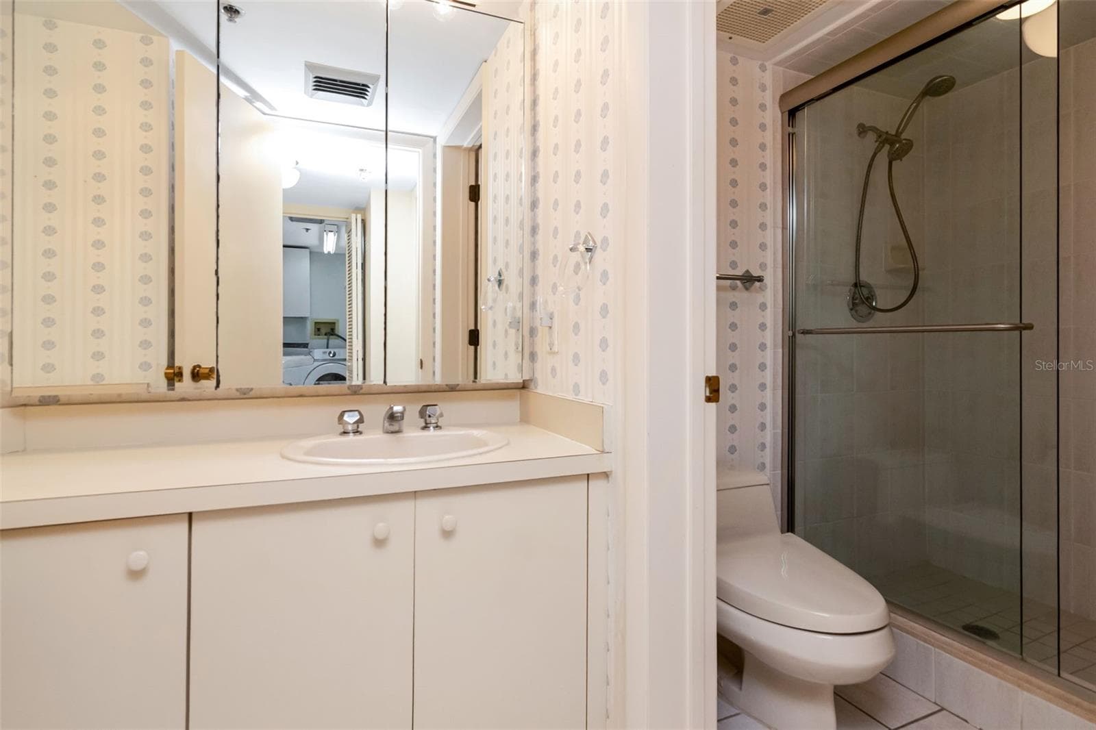 Condominium at 1660 GULF BLVD #407, CLEARWATER BEACH, photo 25 of 47