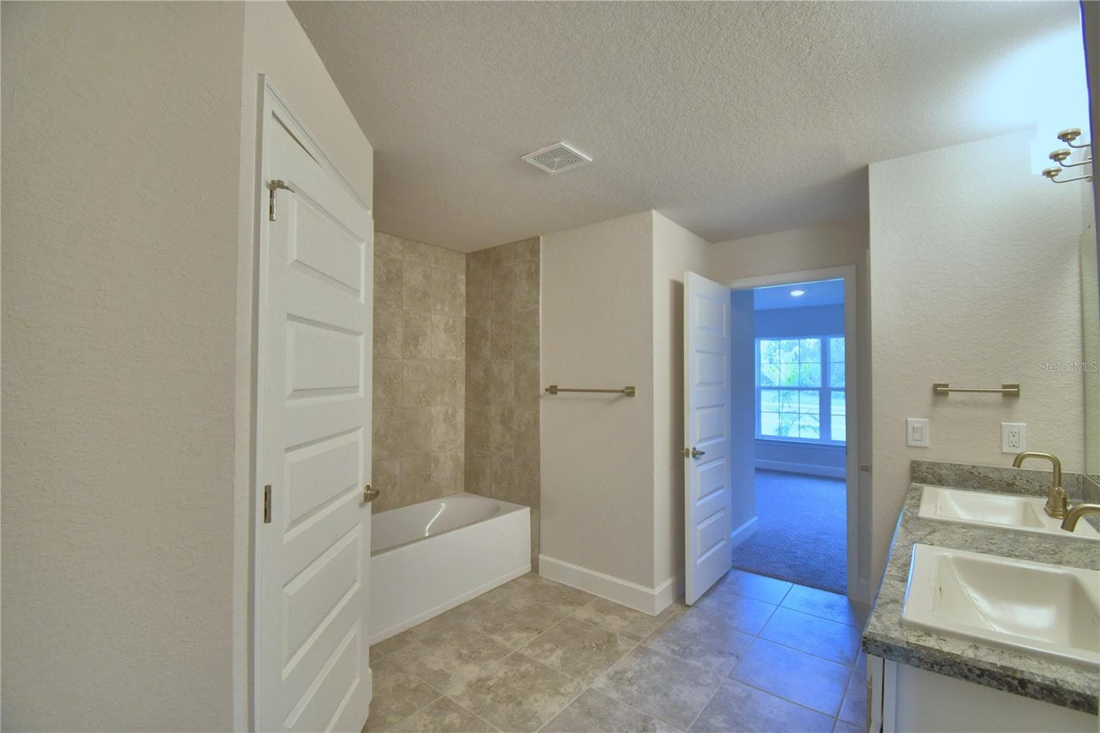 Single Family Residence at 4616 CALAMINT LN, AUBURNDALE, photo 43 of 52