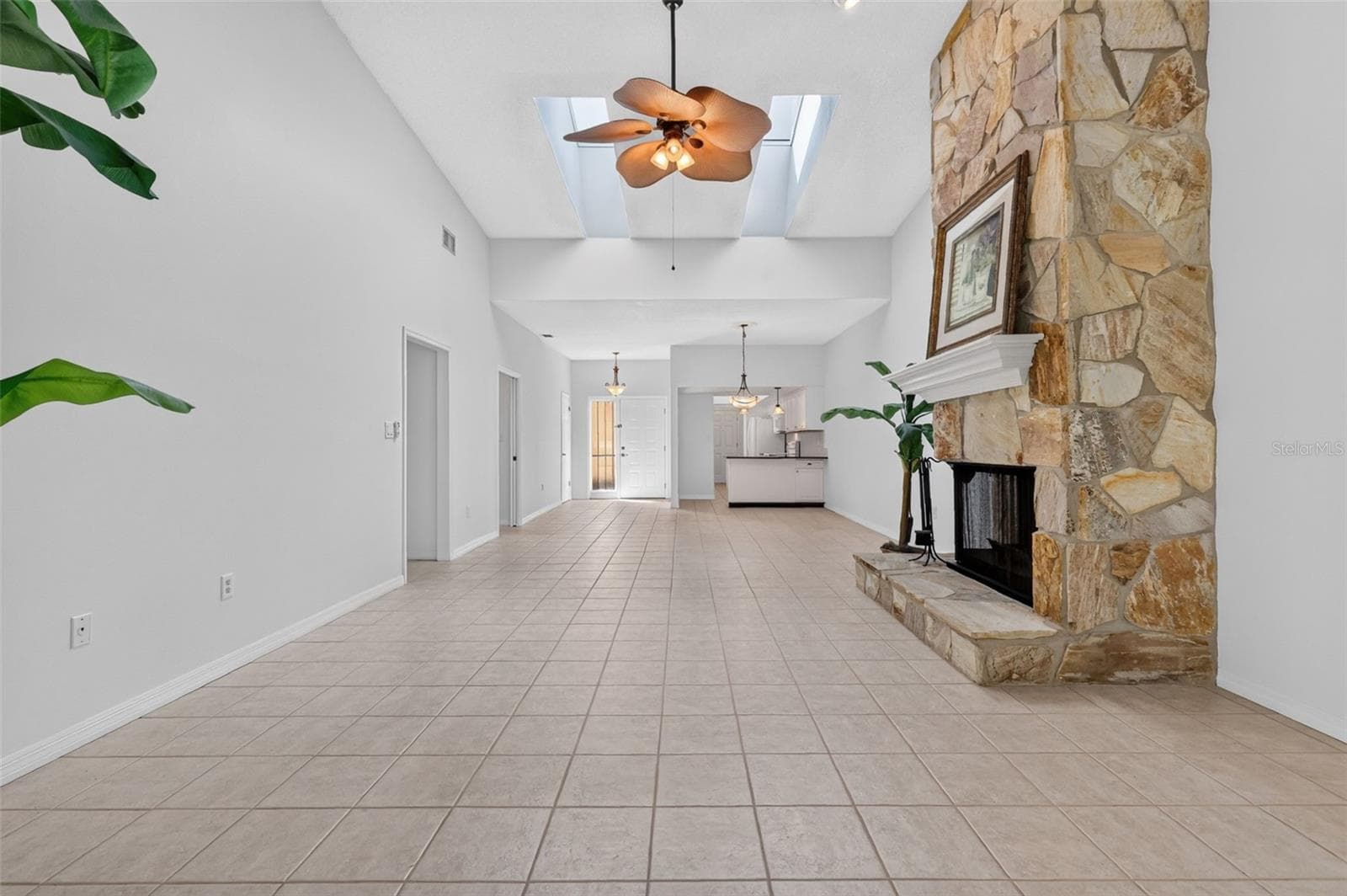 Condominium at 1111 LAKESHORE DR #C3, EUSTIS, photo 17 of 45