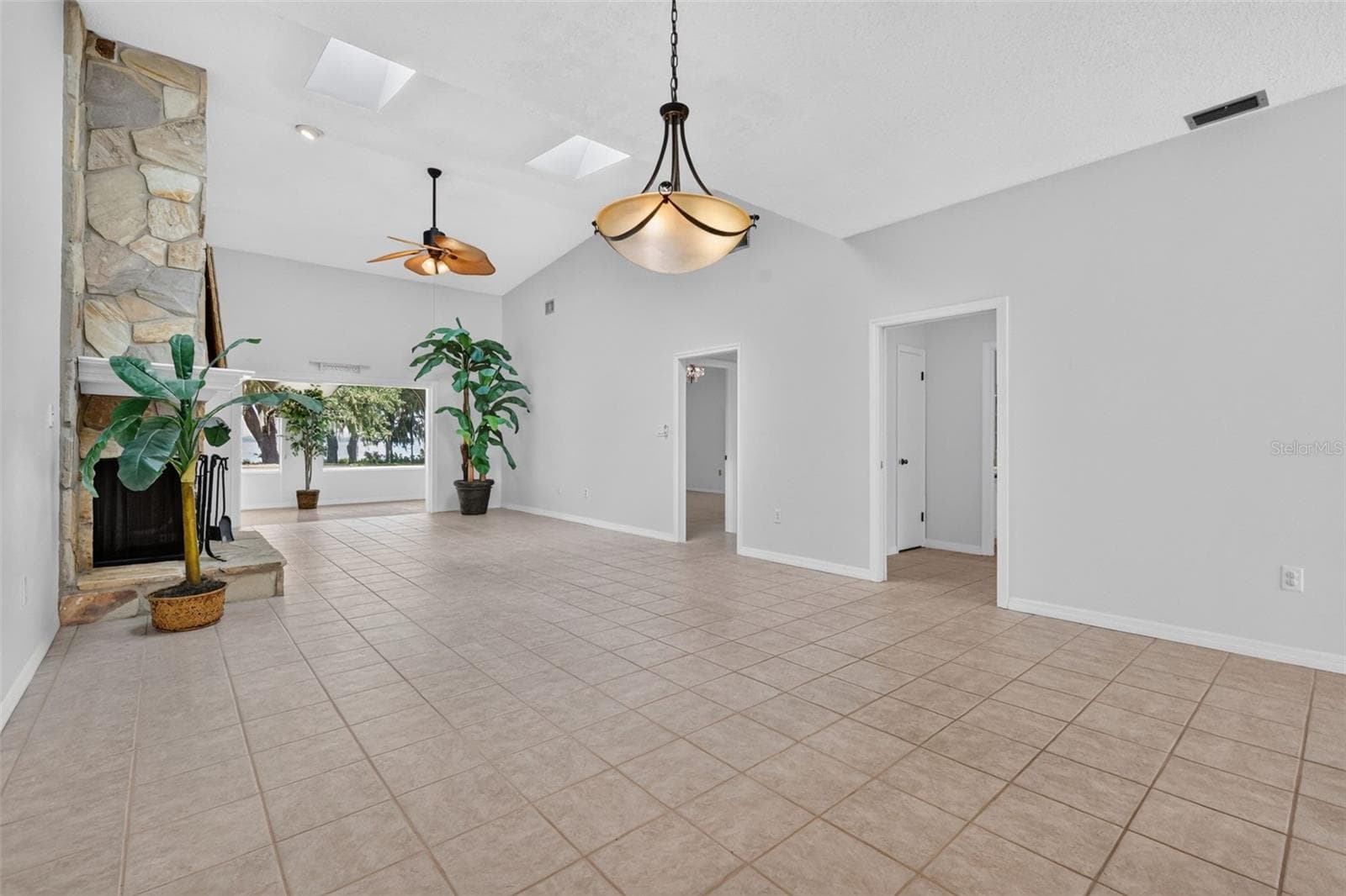 Condominium at 1111 LAKESHORE DR #C3, EUSTIS, photo 22 of 45