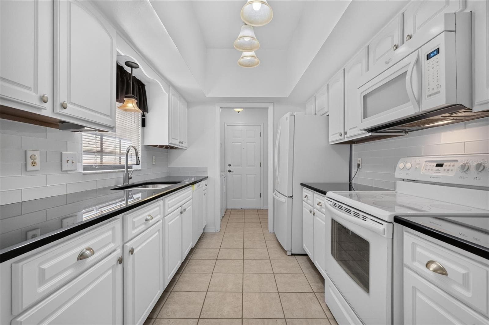 Condominium at 1111 LAKESHORE DR #C3, EUSTIS, photo 24 of 45