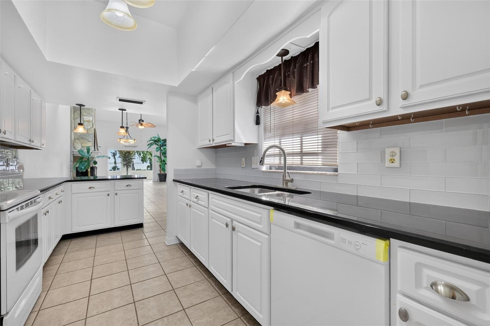 Condominium at 1111 LAKESHORE DR #C3, EUSTIS, photo 25 of 45