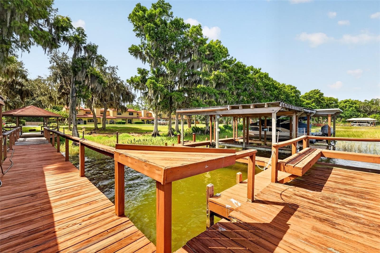 Condominium at 1111 LAKESHORE DR #C3, EUSTIS, photo 33 of 45
