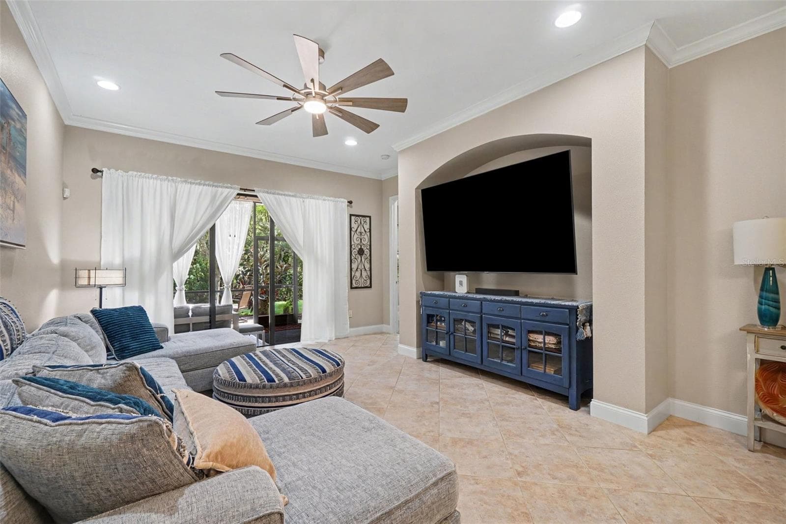Townhouse at 6103 25TH ST E, ELLENTON, photo 5 of 38