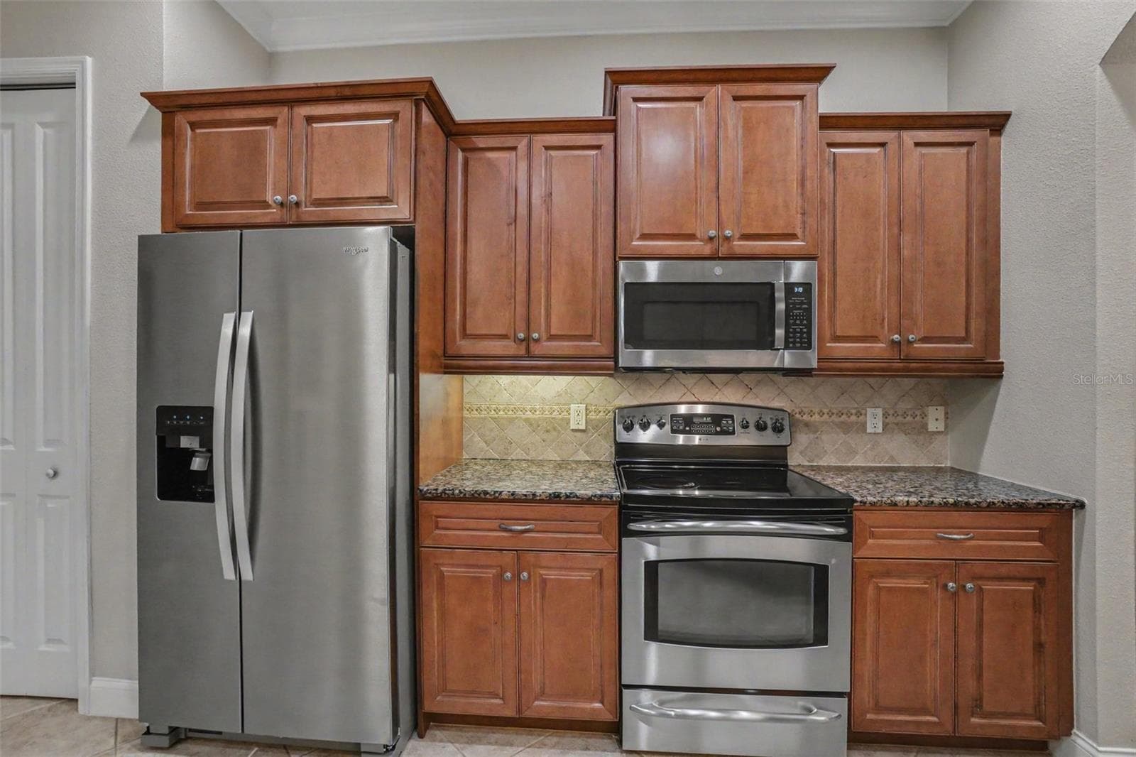 Townhouse at 6103 25TH ST E, ELLENTON, photo 11 of 38
