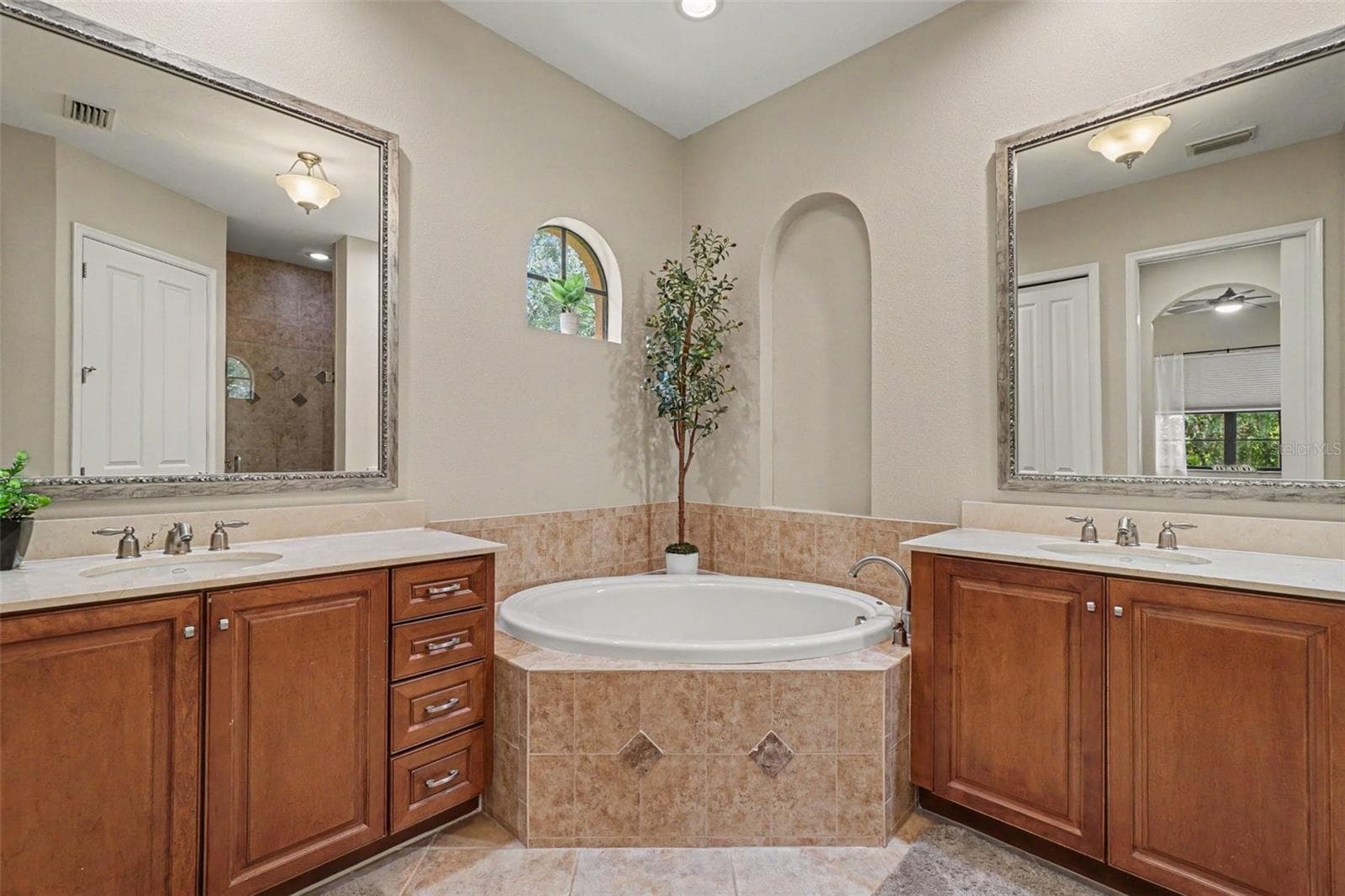 Townhouse at 6103 25TH ST E, ELLENTON, photo 15 of 38
