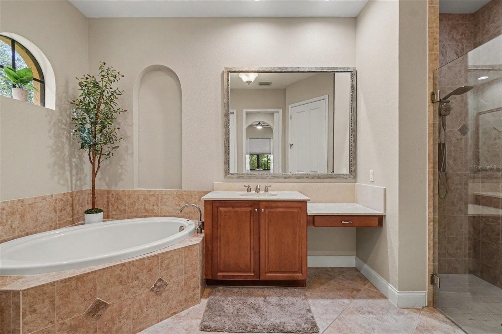 Townhouse at 6103 25TH ST E, ELLENTON, photo 16 of 38