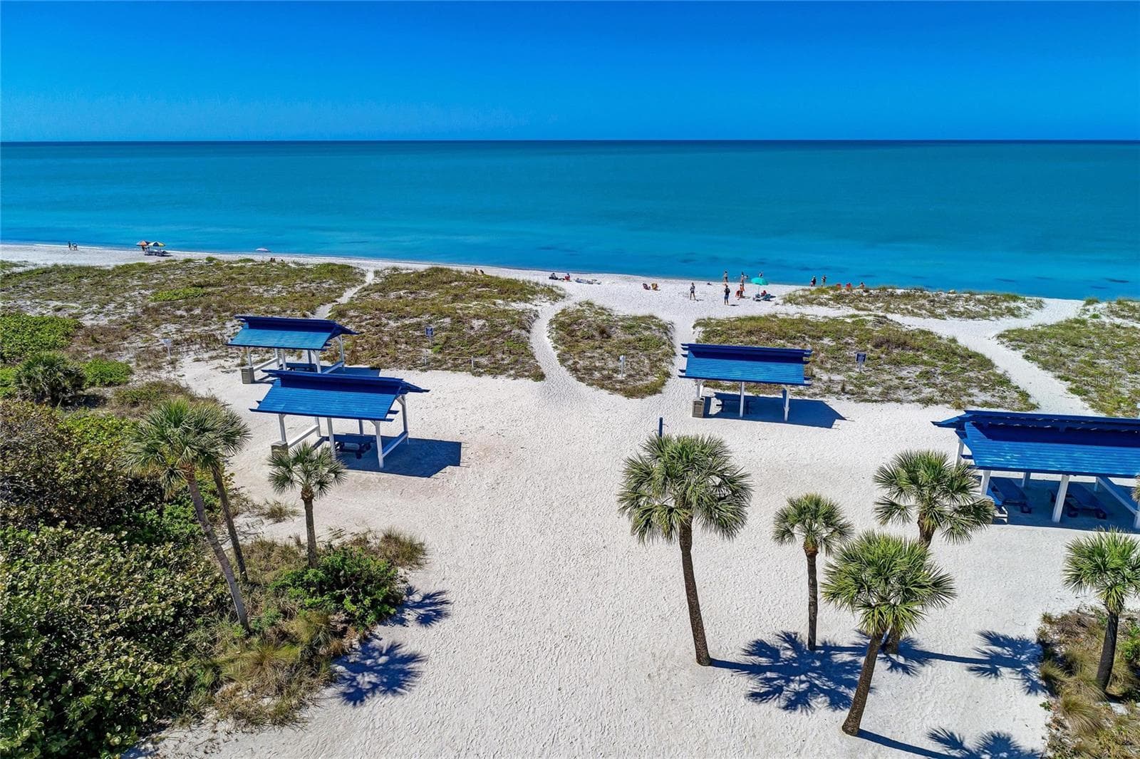 Villa at 2350 HARBOUR OAKS DR, LONGBOAT KEY, photo 67 of 85