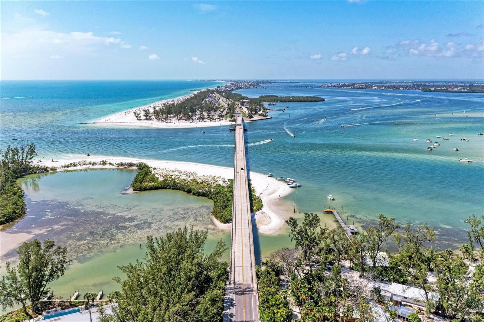 Villa at 2350 HARBOUR OAKS DR, LONGBOAT KEY, photo 71 of 85