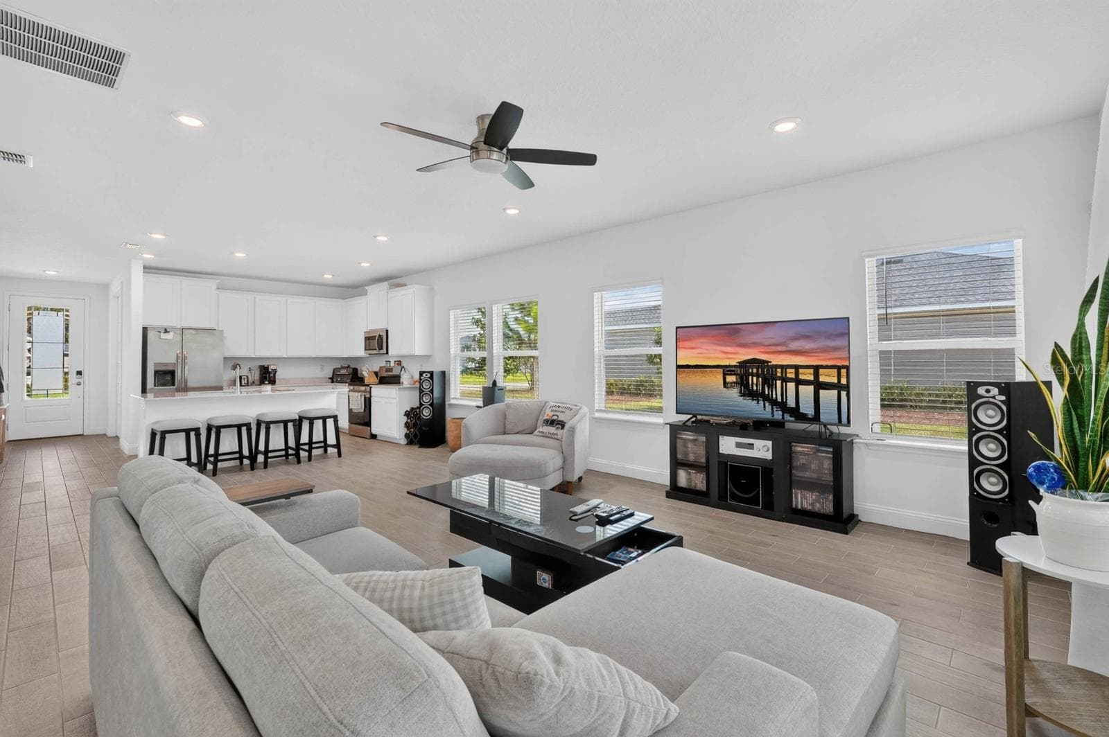 Single Family Residence at 2173 RAGLAN CIR, ORMOND BEACH, photo 9 of 44