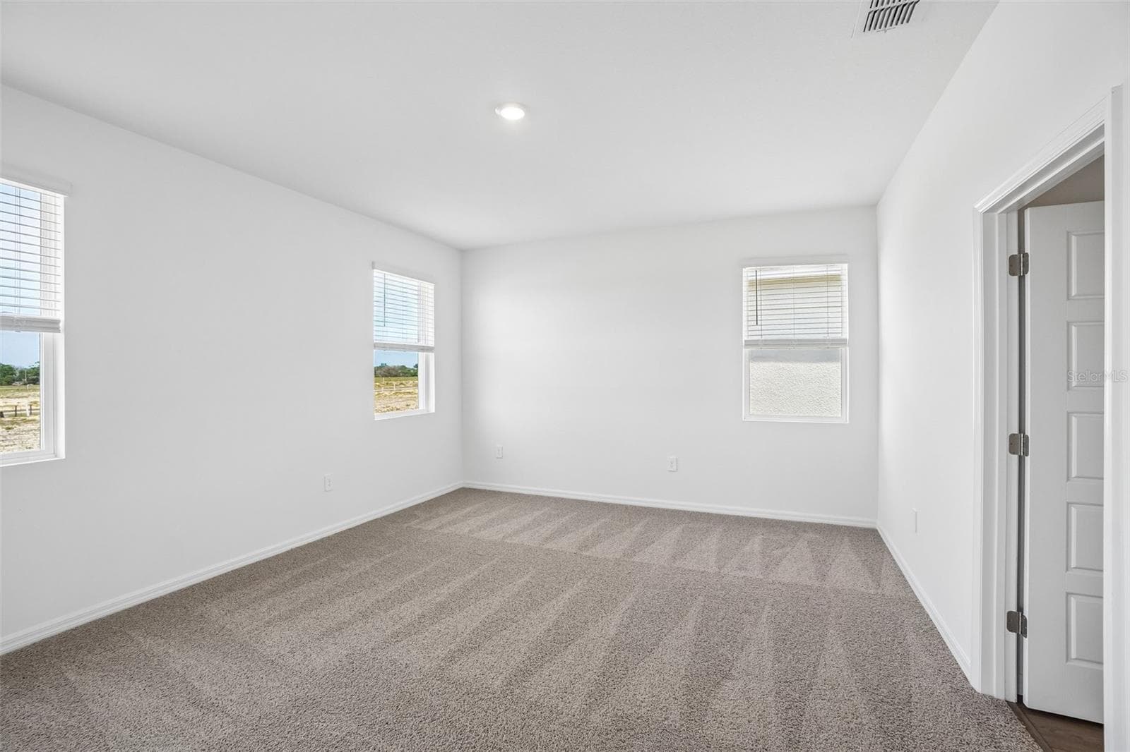 Single Family Residence at 5375 CLOUDBERRY AVE, LAKELAND, photo 27 of 33