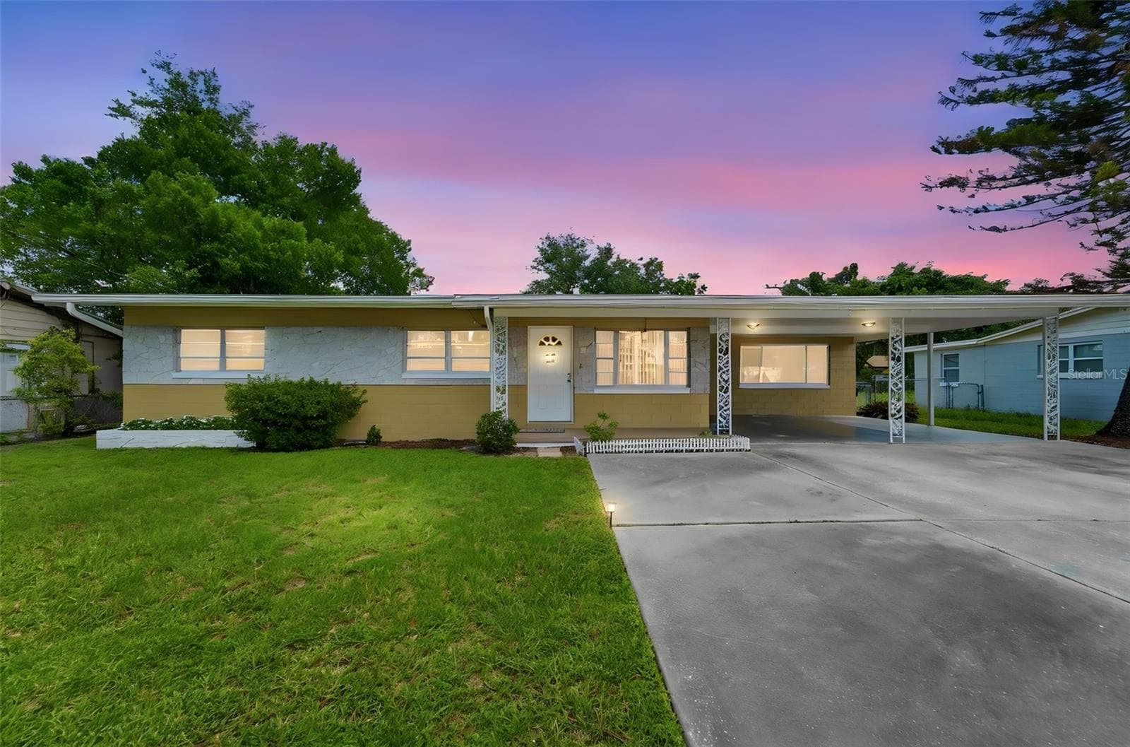 Single Family Residence at 123 E LAKE MARY DR, ORLANDO, photo 2 of 45