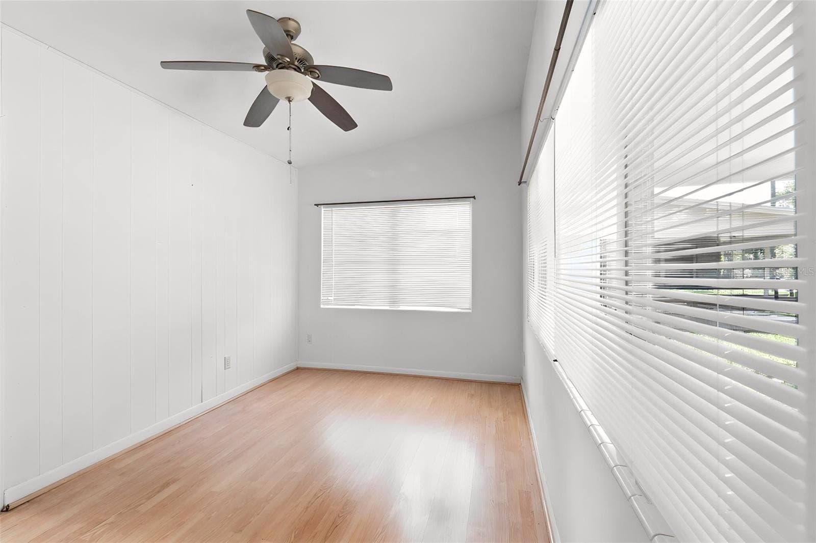 Single Family Residence at 123 E LAKE MARY DR, ORLANDO, photo 21 of 45