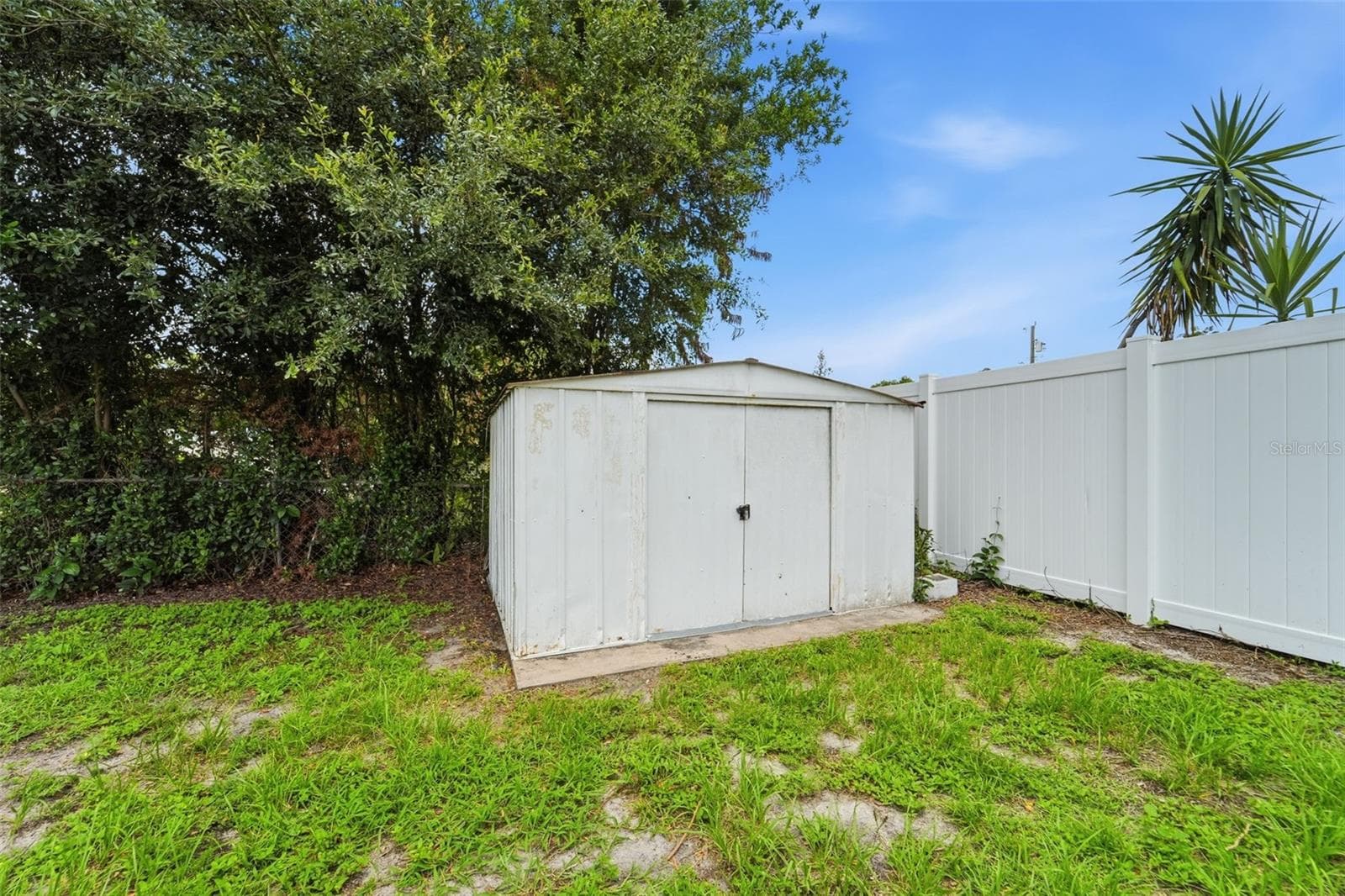 Single Family Residence at 123 E LAKE MARY DR, ORLANDO, photo 26 of 45
