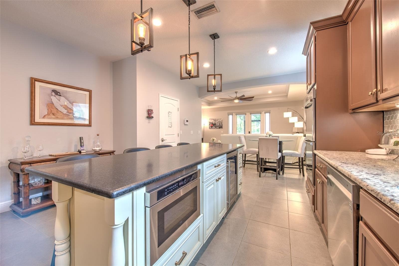 Single Family Residence at 842 VINO VERDE CIR, BRANDON, photo 3 of 44
