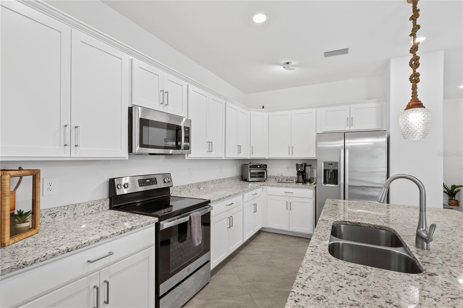 Single Family Residence at 3390 WESTON MANOR DR, ALVA, photo 15 of 47