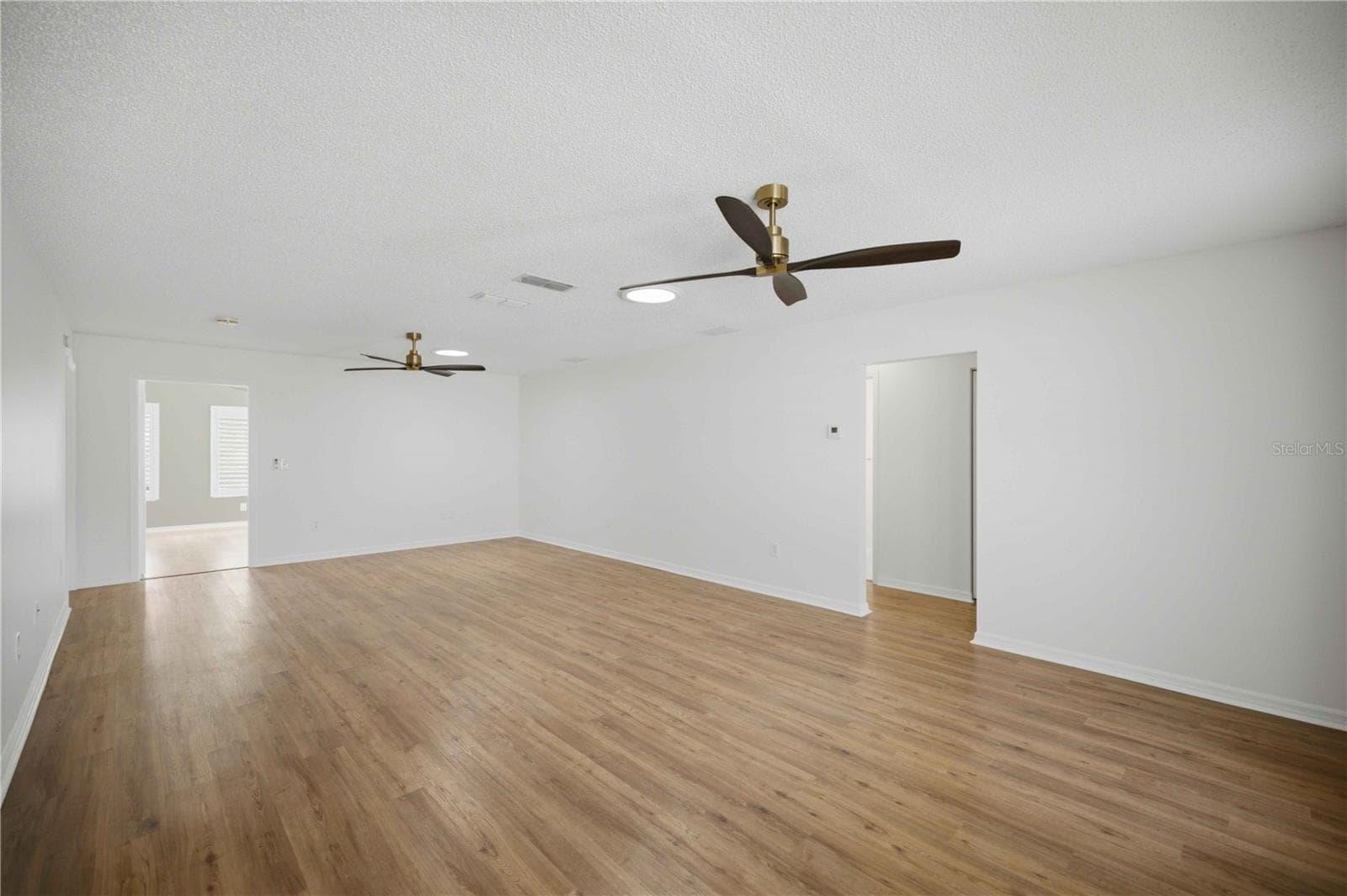 Living Room 2 - 17676 SE 102ND CIR, SUMMERFIELD