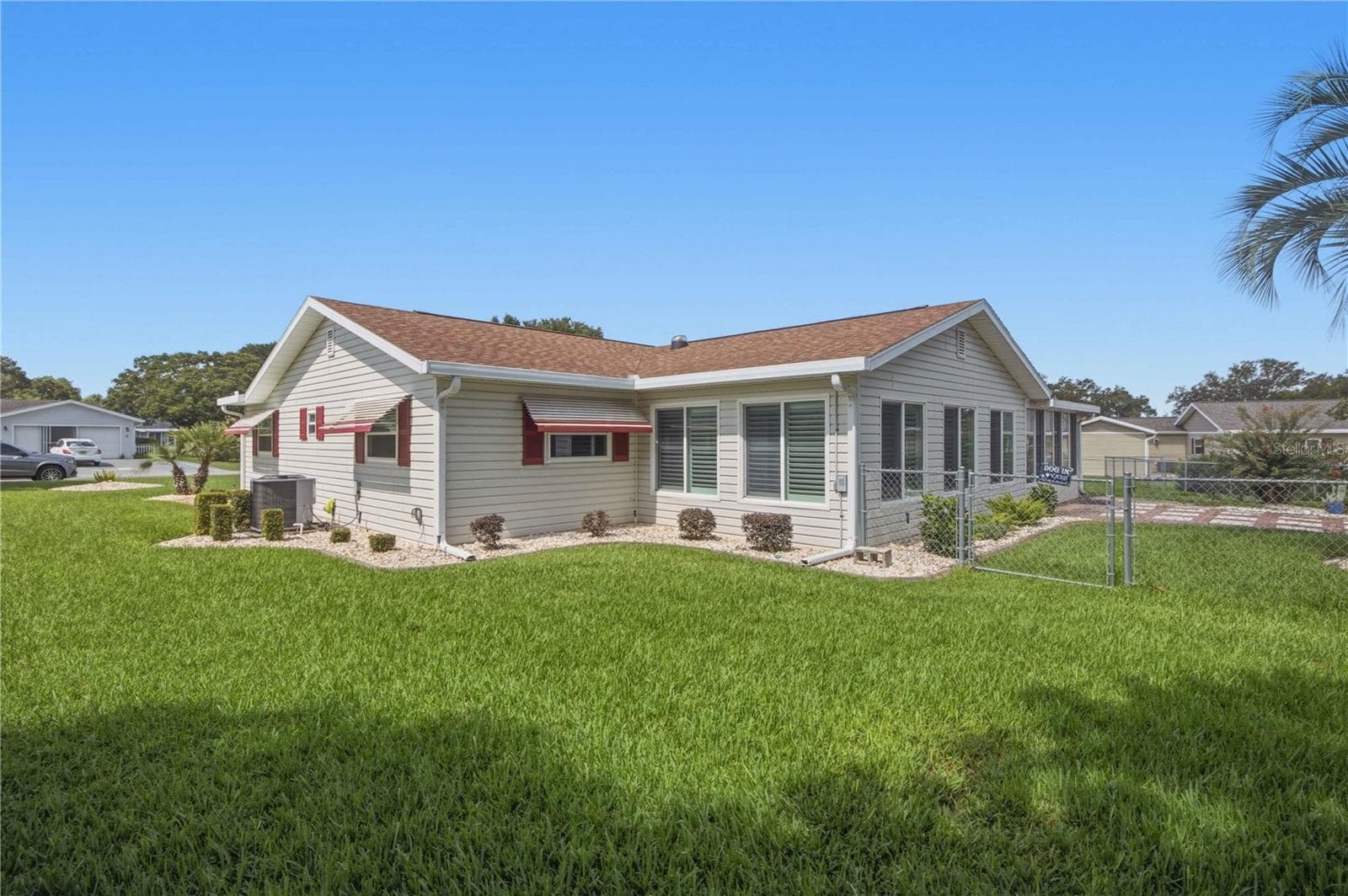 Back Corner - 17676 SE 102ND CIR, SUMMERFIELD