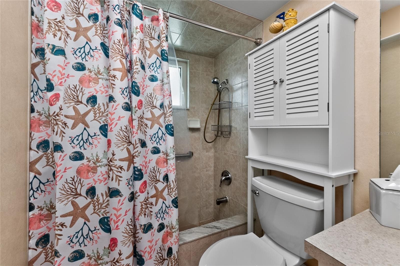 Single Family Residence at 23 ANNAPOLIS LN, ROTONDA WEST, photo 29 of 51
