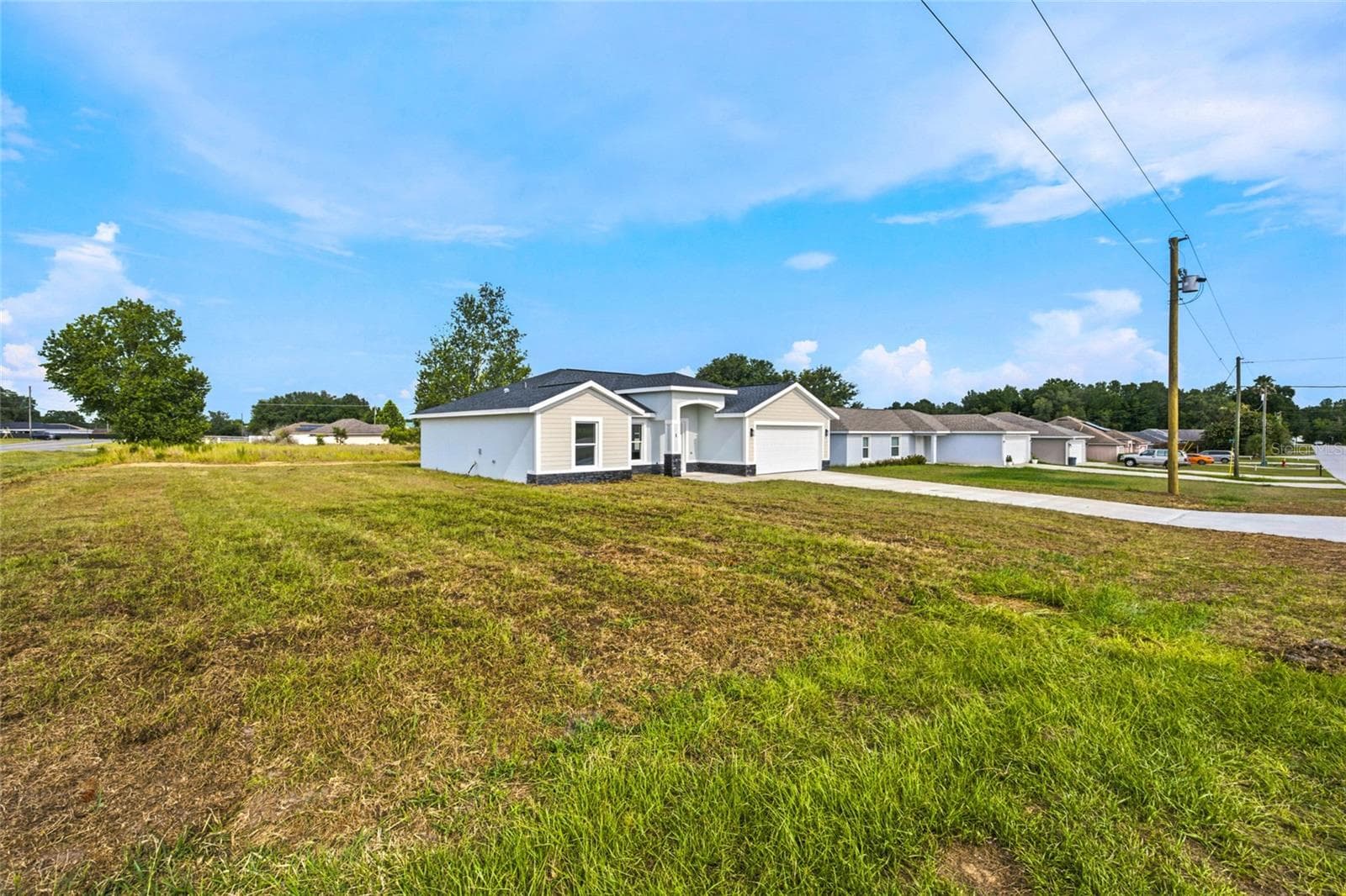 Single Family Residence at 1 DOGWOOD DRIVE PASS, OCALA, photo 2 of 38