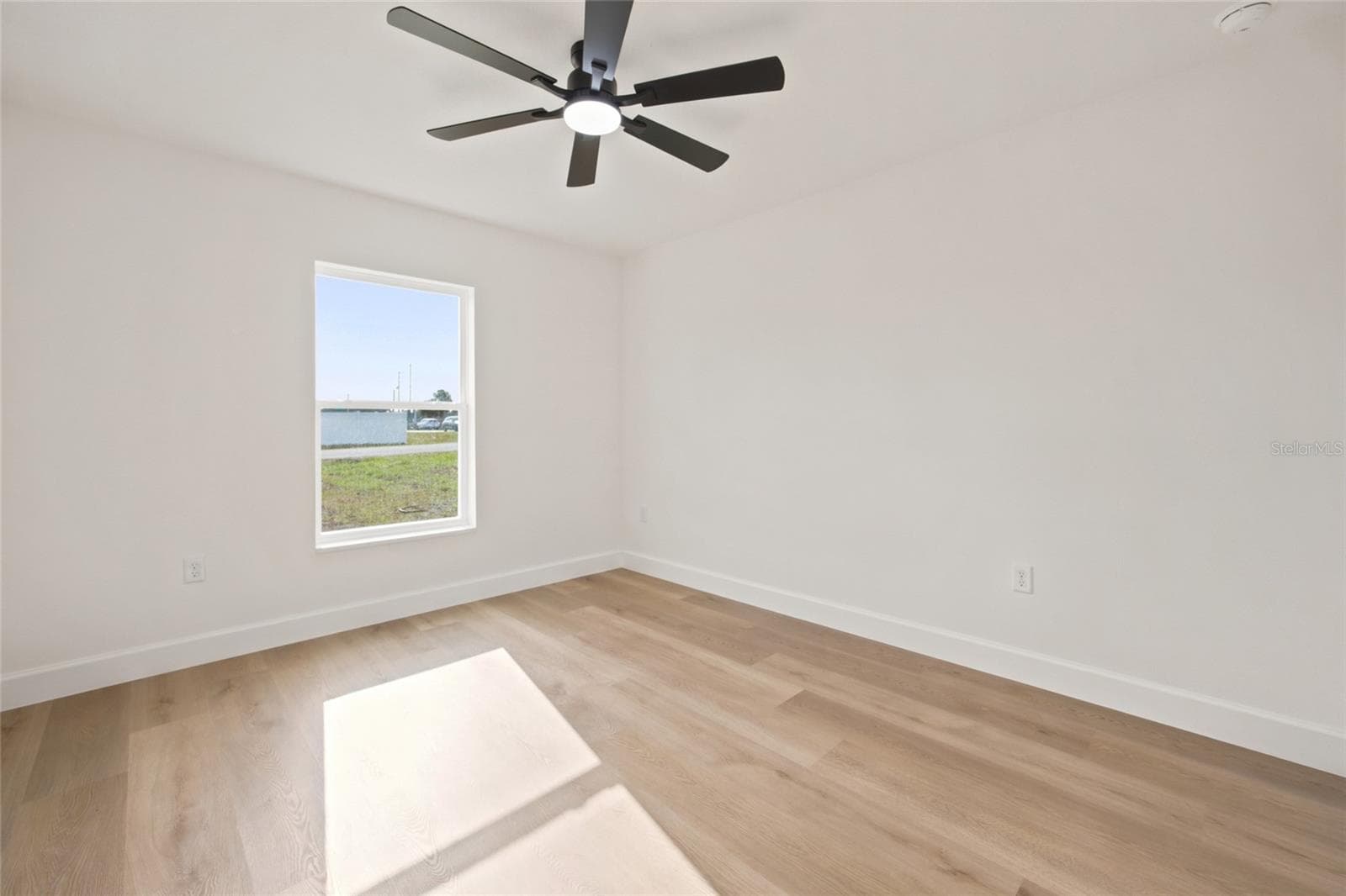 Single Family Residence at 1 DOGWOOD DRIVE PASS, OCALA, photo 17 of 38
