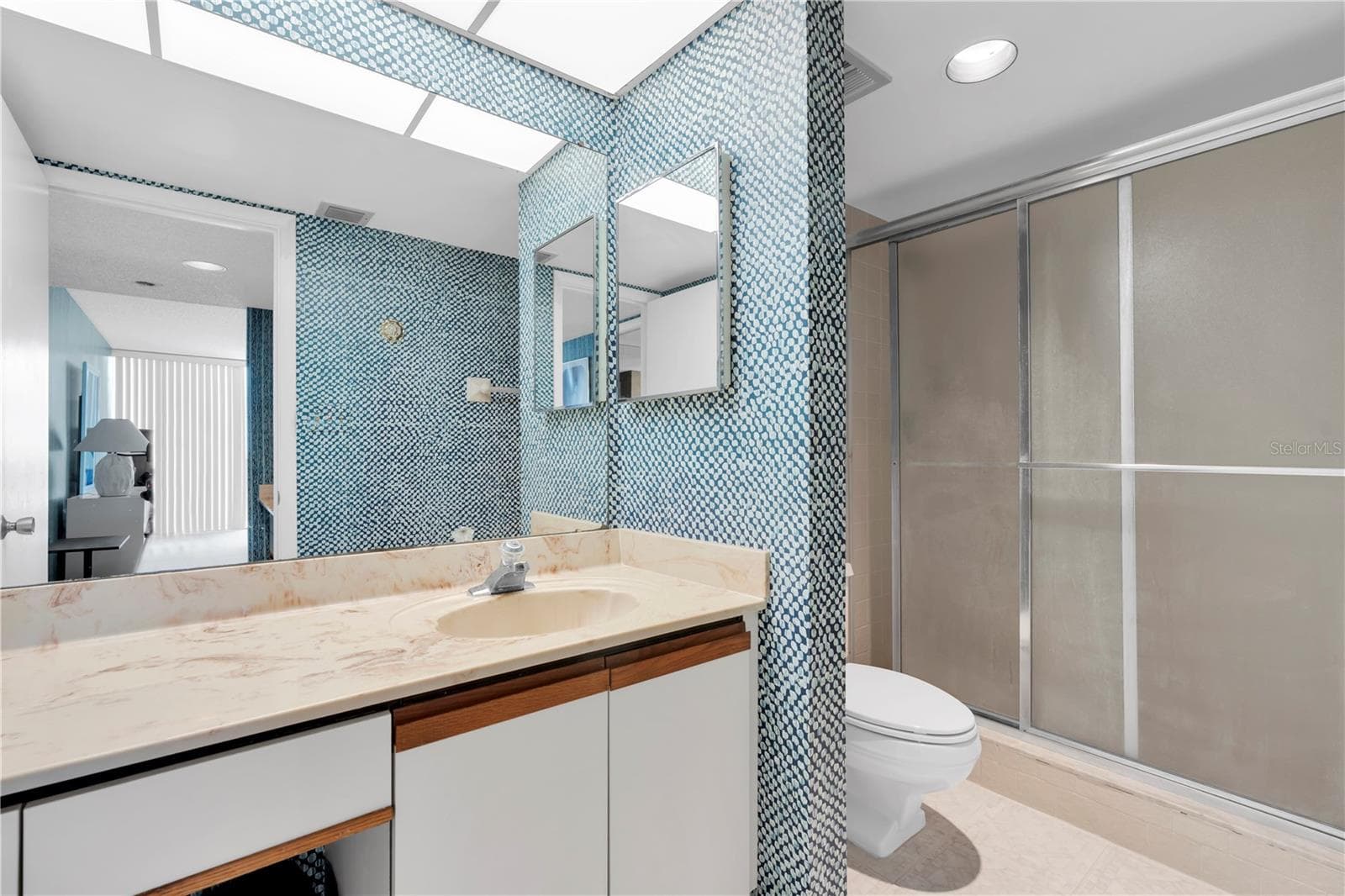 Condominium at 7600 BAYSHORE DR #701, TREASURE ISLAND, photo 15 of 41