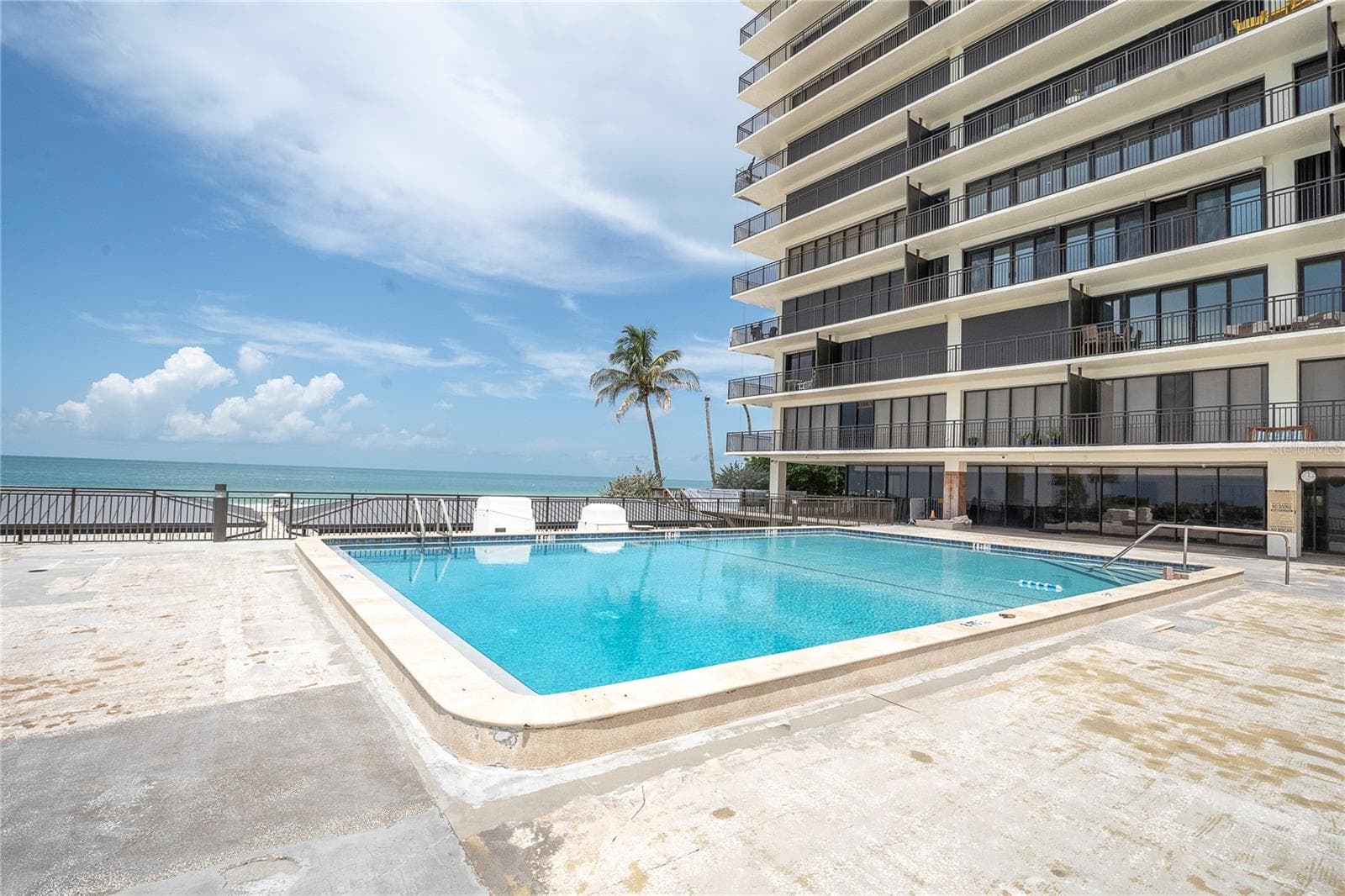 Condominium at 7600 BAYSHORE DR #701, TREASURE ISLAND, photo 23 of 41