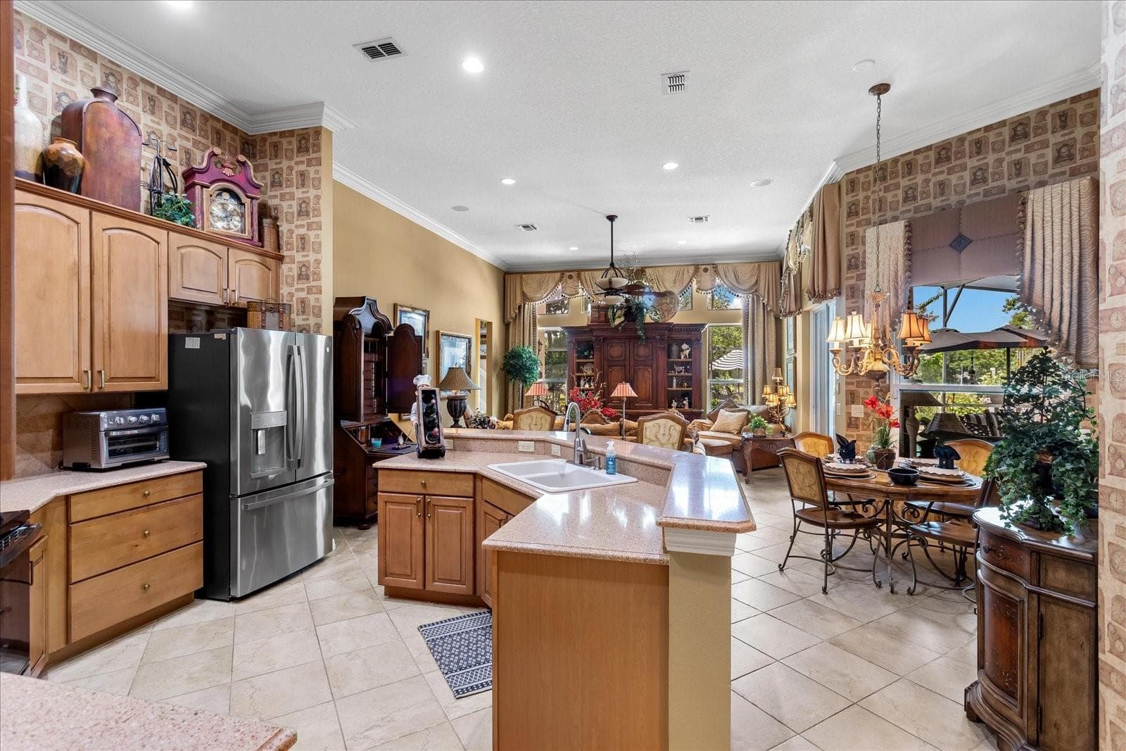 Single Family Residence at 131 ALEXANDRIA PLACE DR, APOPKA, photo 15 of 53