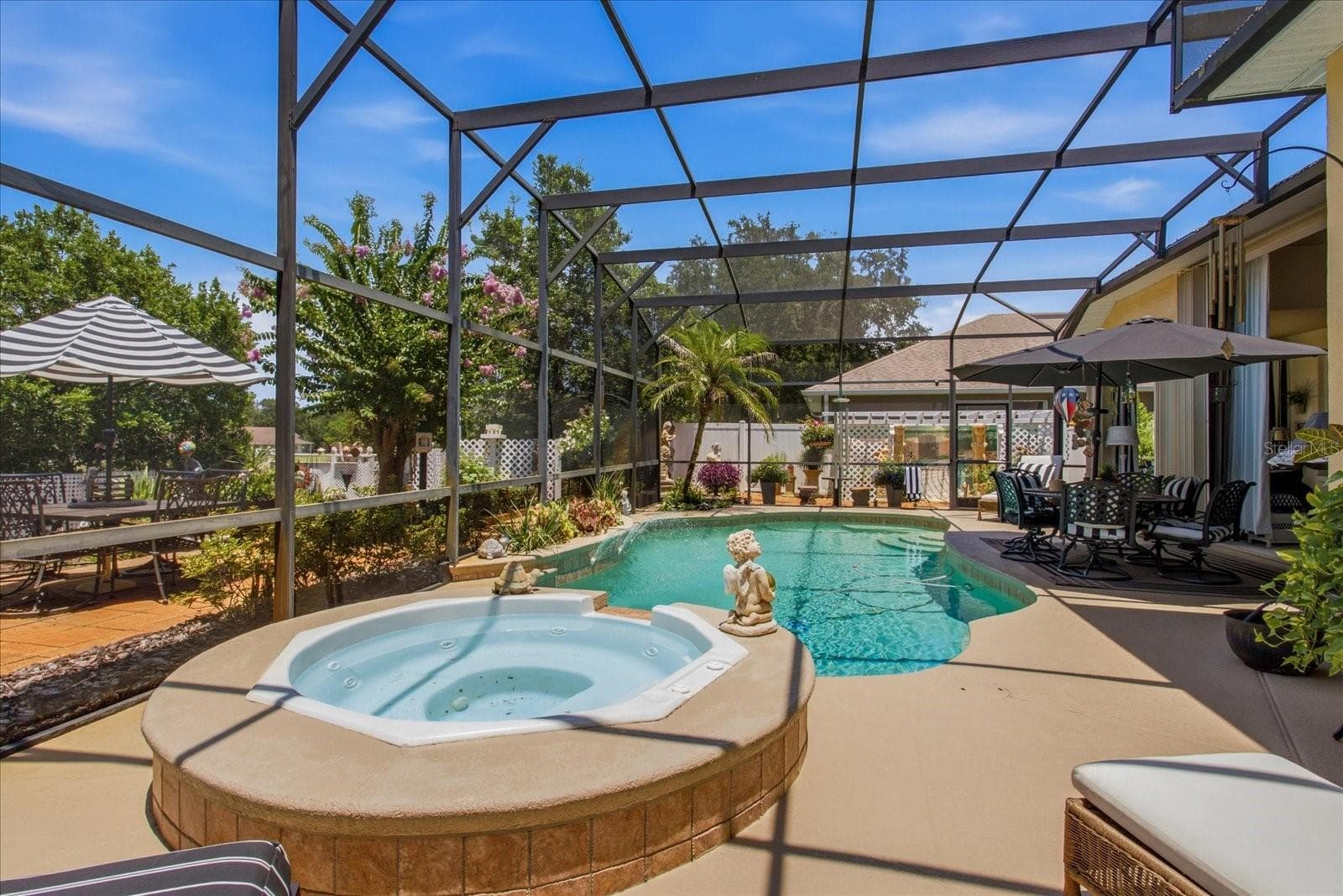 Single Family Residence at 131 ALEXANDRIA PLACE DR, APOPKA, photo 4 of 53