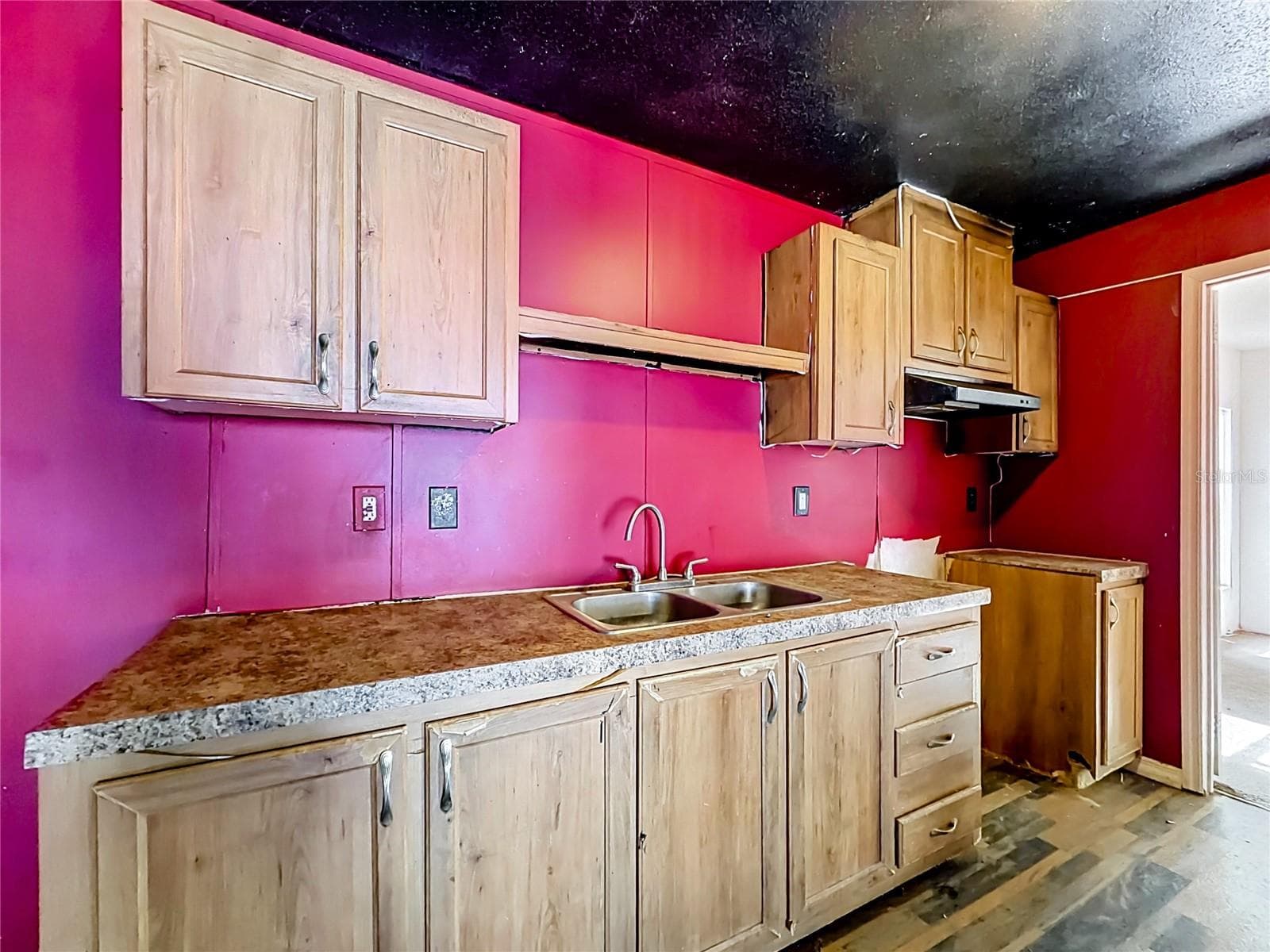 Manufactured Home at 21420 NE 41ST ST, WILLISTON, photo 9 of 31