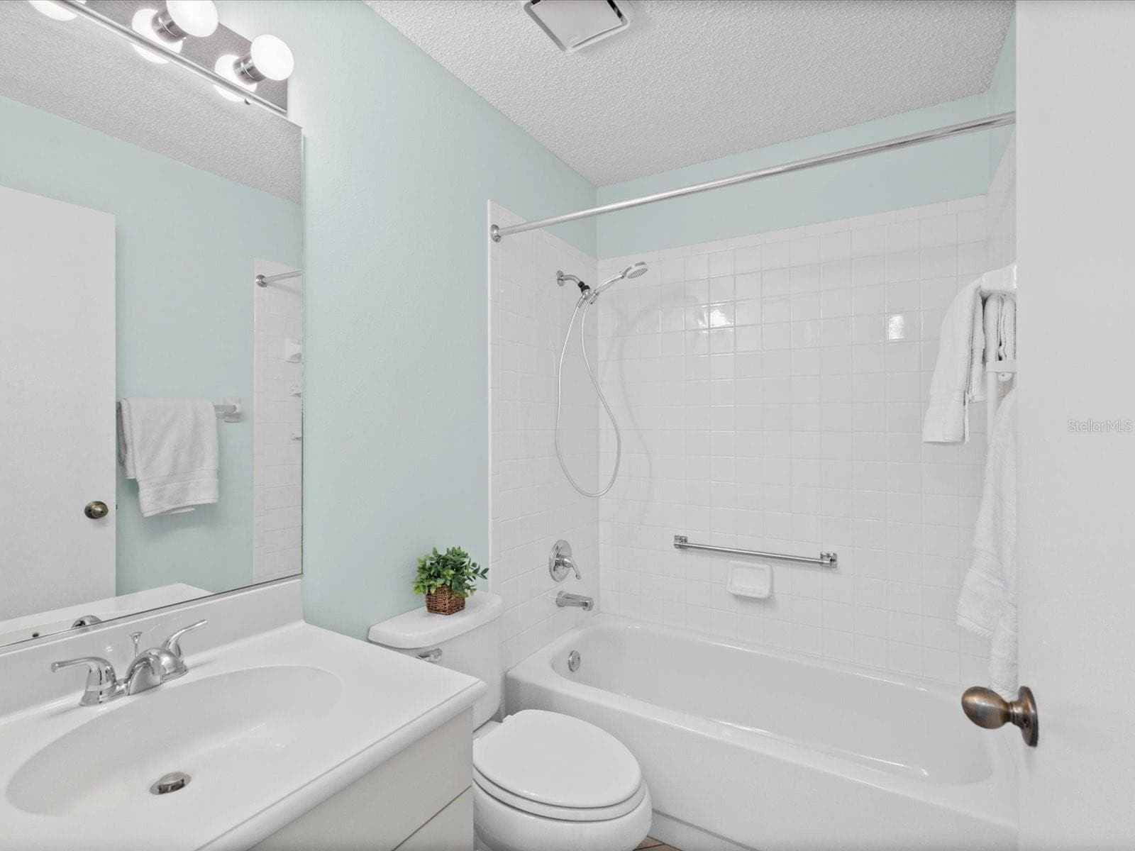 Condominium at 830 MCCALLISTER AVE, SUN CITY CENTER, photo 14 of 26
