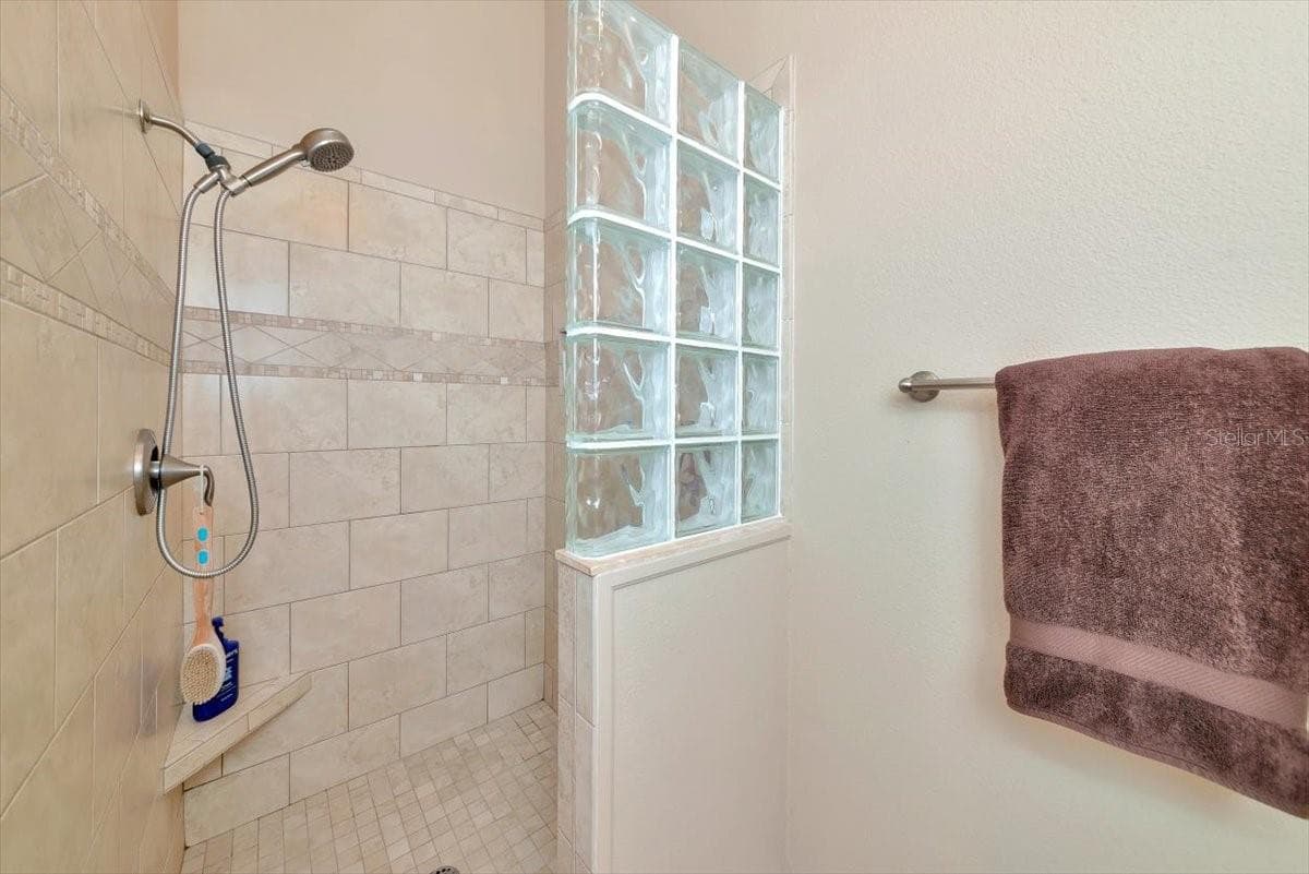 Villa at 1240 SPOONBILL LANDINGS CIR, BRADENTON, photo 35 of 70