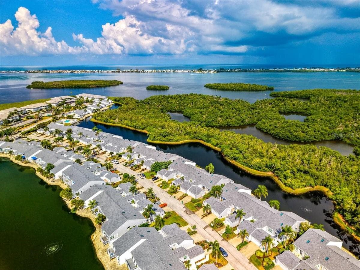 Villa at 1240 SPOONBILL LANDINGS CIR, BRADENTON, photo 46 of 70