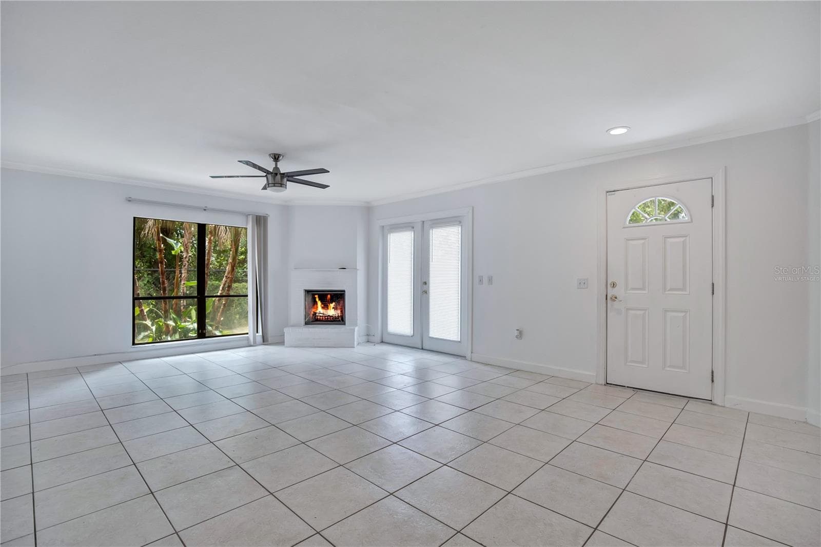 See Virtually Staged - 2577 DERBYSHIRE CIR, CASSELBERRY