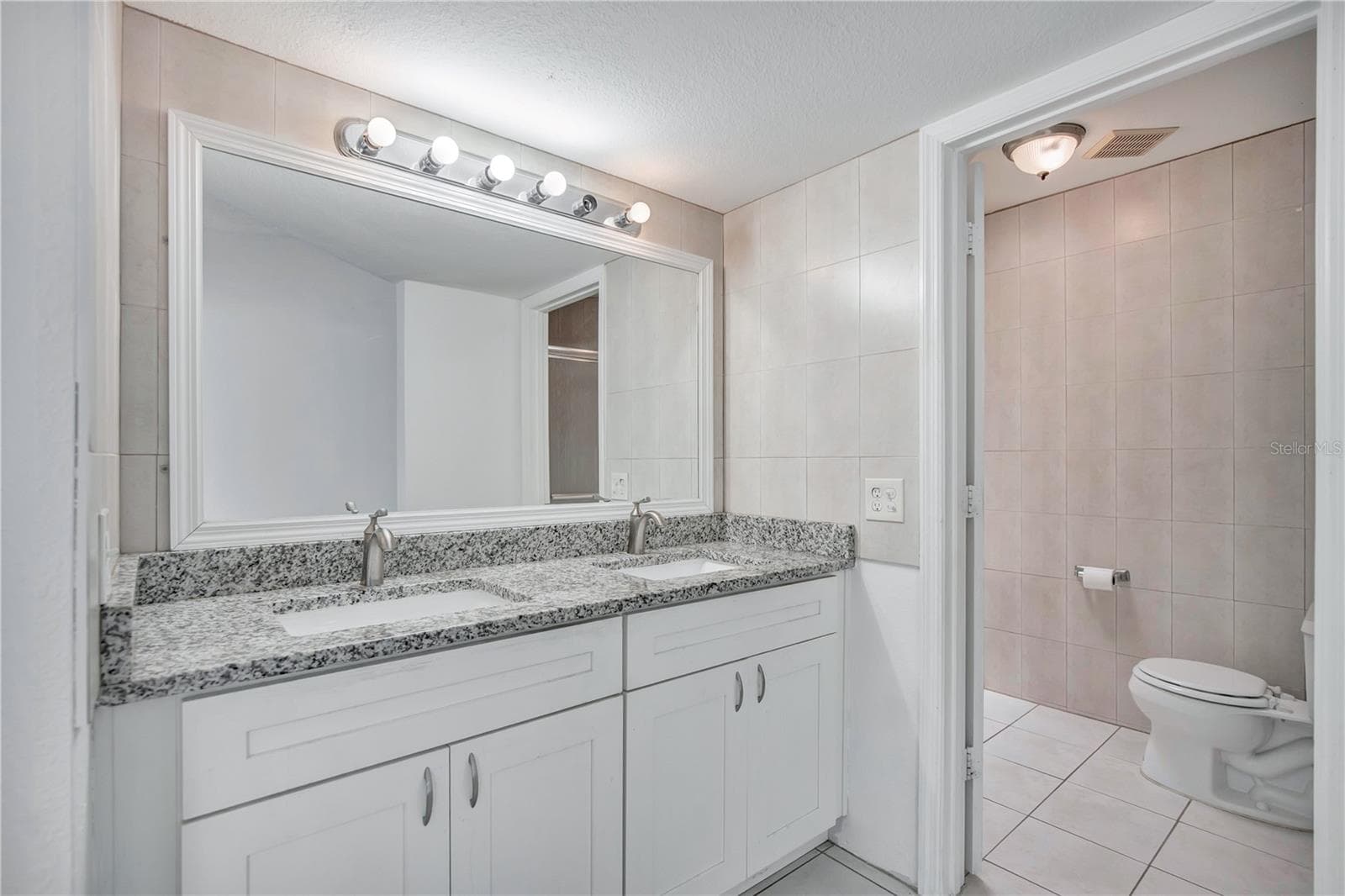 Bathroom - 2577 DERBYSHIRE CIR, CASSELBERRY