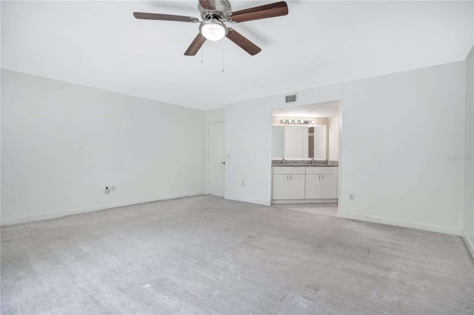 open concept Great room - 2577 DERBYSHIRE CIR, CASSELBERRY