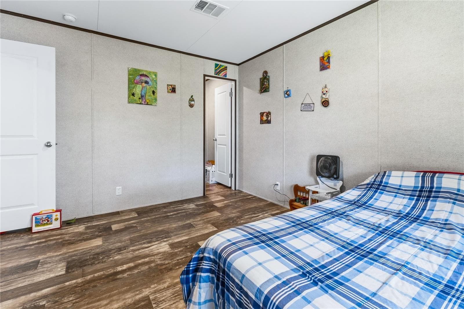 Mobile Home at 1833 E SUNNYSIDE DR, LORIDA, photo 15 of 31