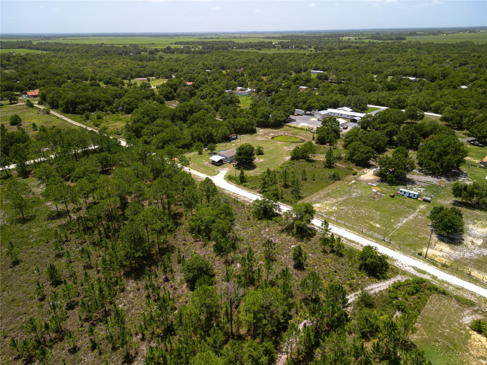 Mobile Home at 1833 E SUNNYSIDE DR, LORIDA, photo 27 of 31